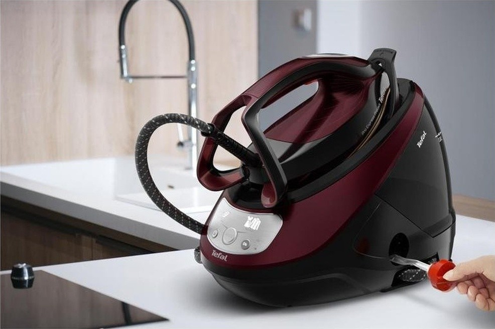 Tefal GV9230 Pro Express 2600 W Buharlı Kazanlı Ütü Bordo - Siyah