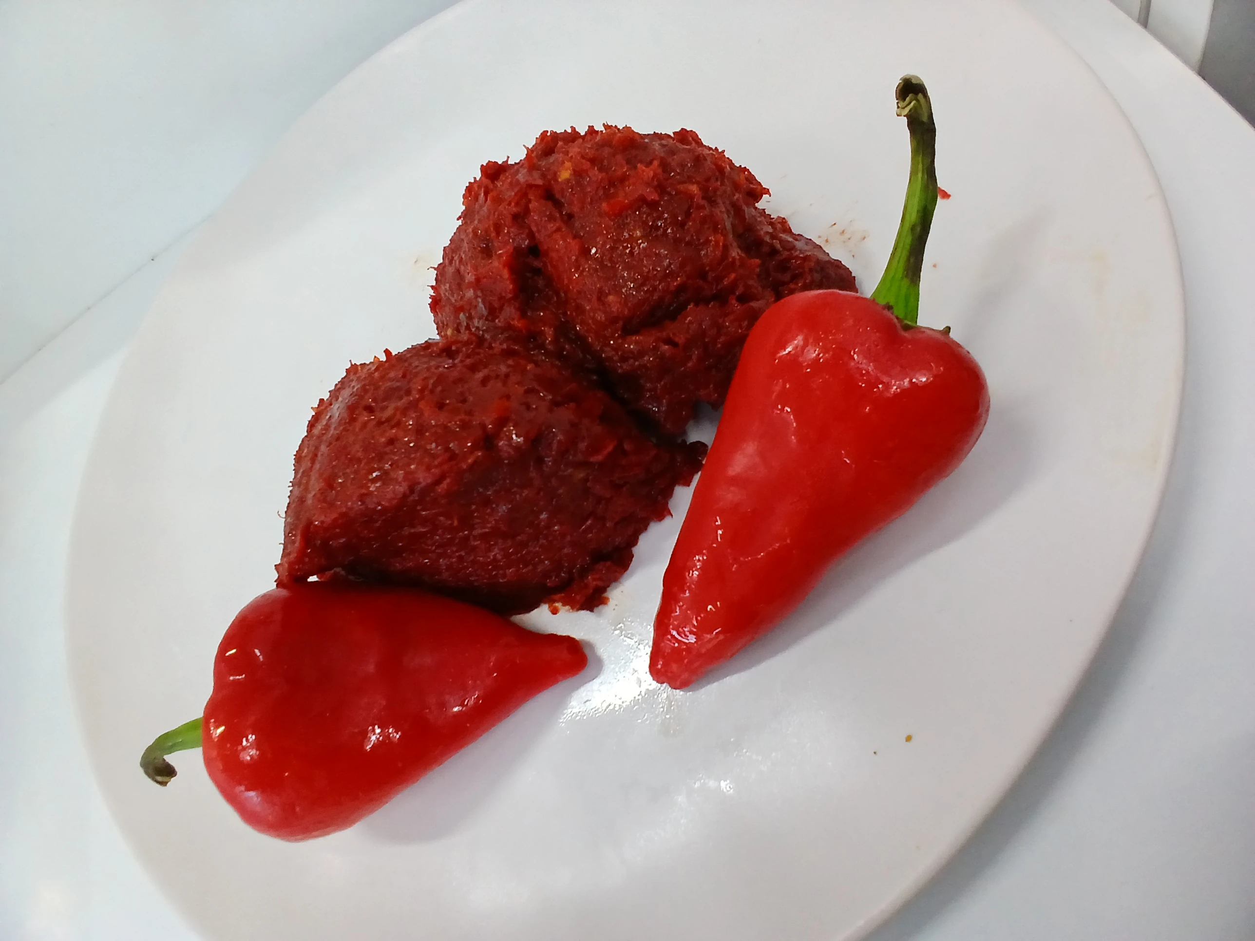 Acı Biber salçası