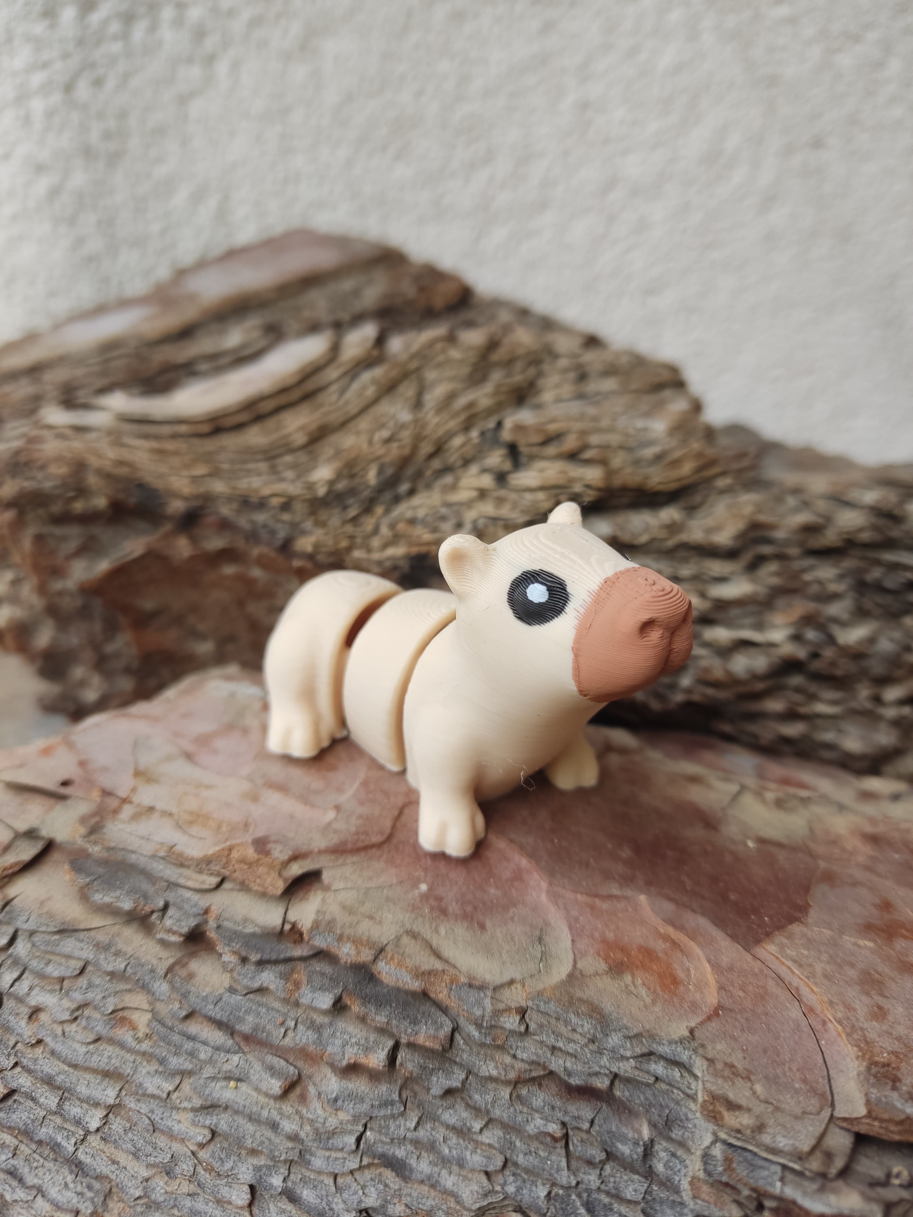 3D Hareketli Capybara Figürü - Sevimli Koleksiyon Oyuncağı & Dekoratif Obje, El Boyama Özel Tasarım