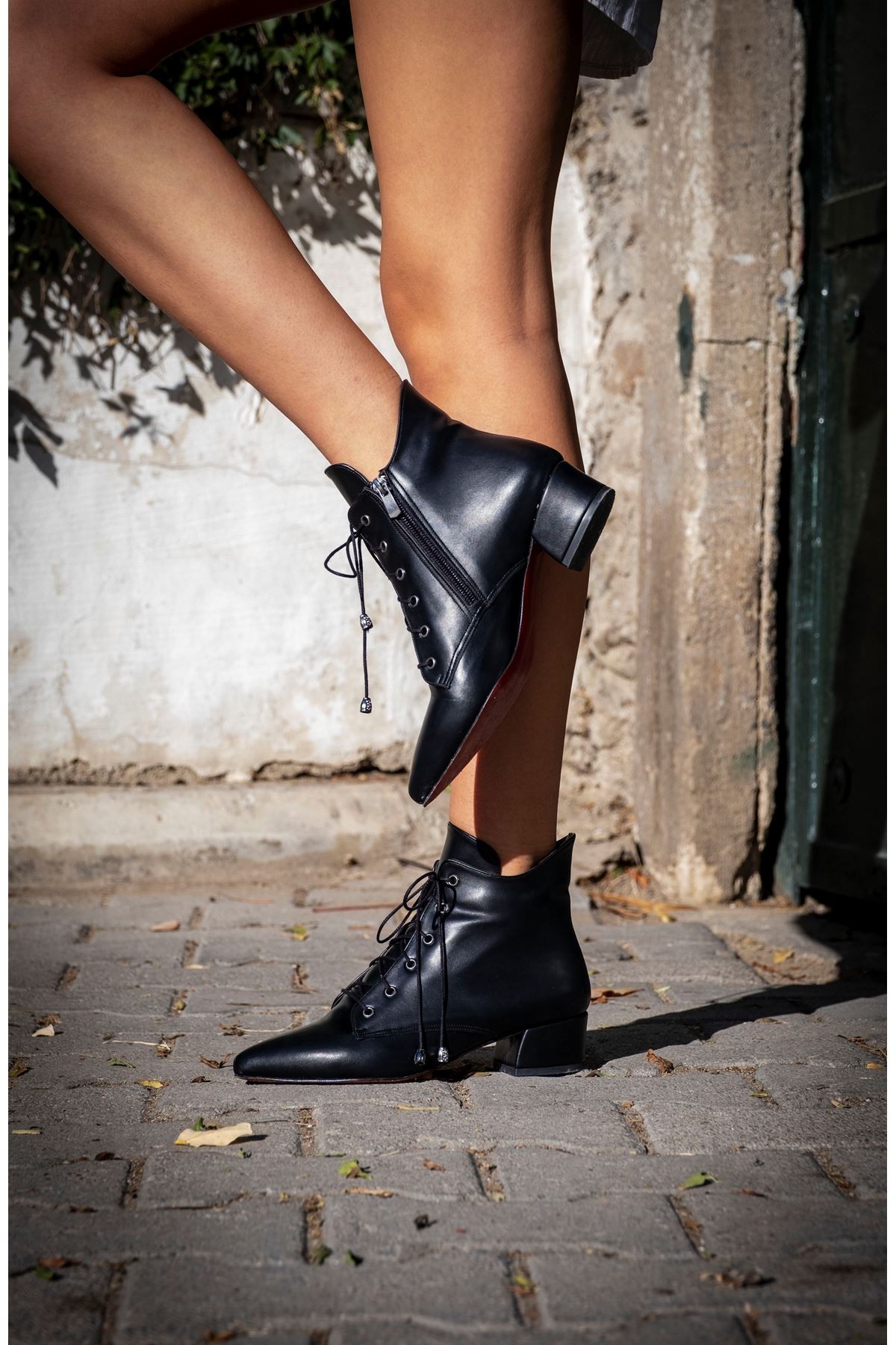Siyah Tasarım Alçak Topuklu Kadın Ayakkabı Marea