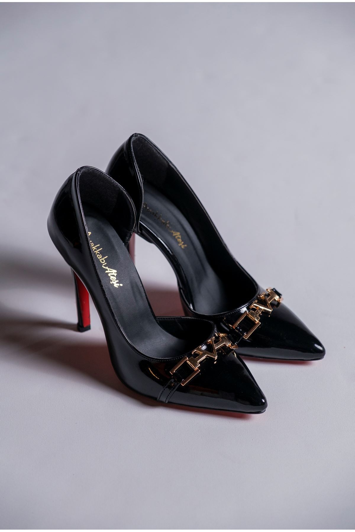 Siyah Rugan Siyah Rugan Tasarım Kadın İnce Topuklu Tokalı Ayakkabı Roxy