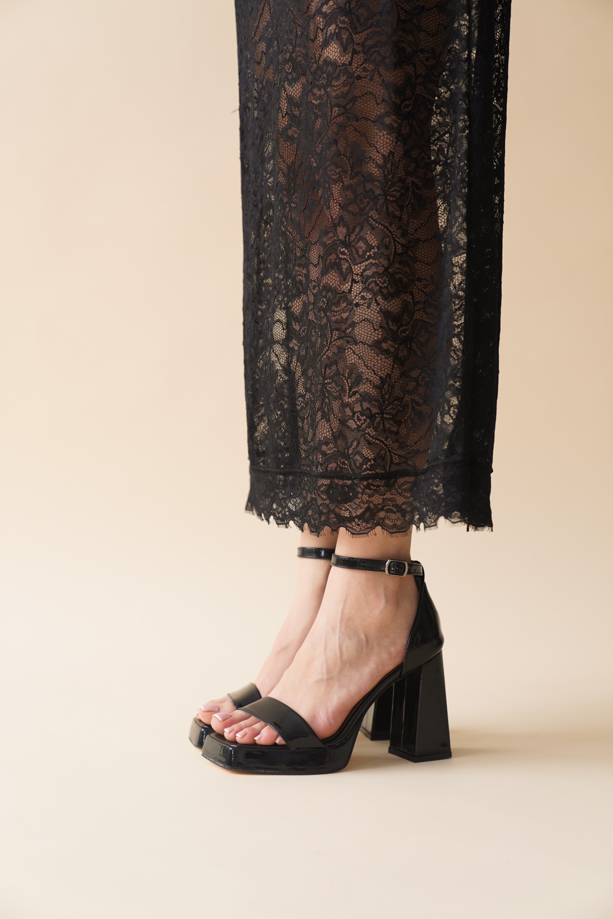 Siyah Rugan Tek Bantlı Kadın Topuklu Ayakkabı Lorane