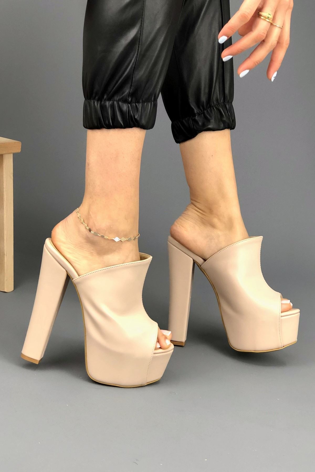Ten Simsi Kadın Topuklu Ayakkkabı