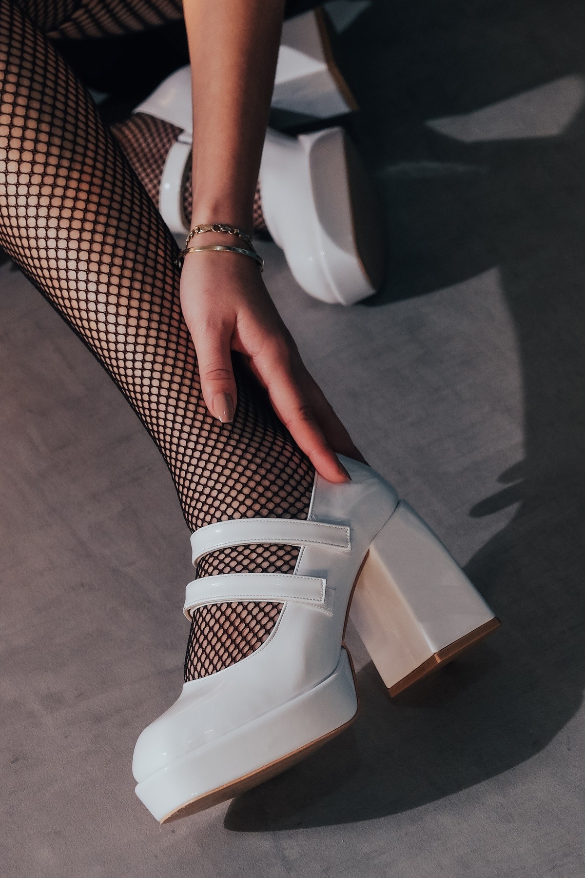 Beyaz Rugan Çift Cırtlı Kadın Platform Topuklu Ayakkabı Girona