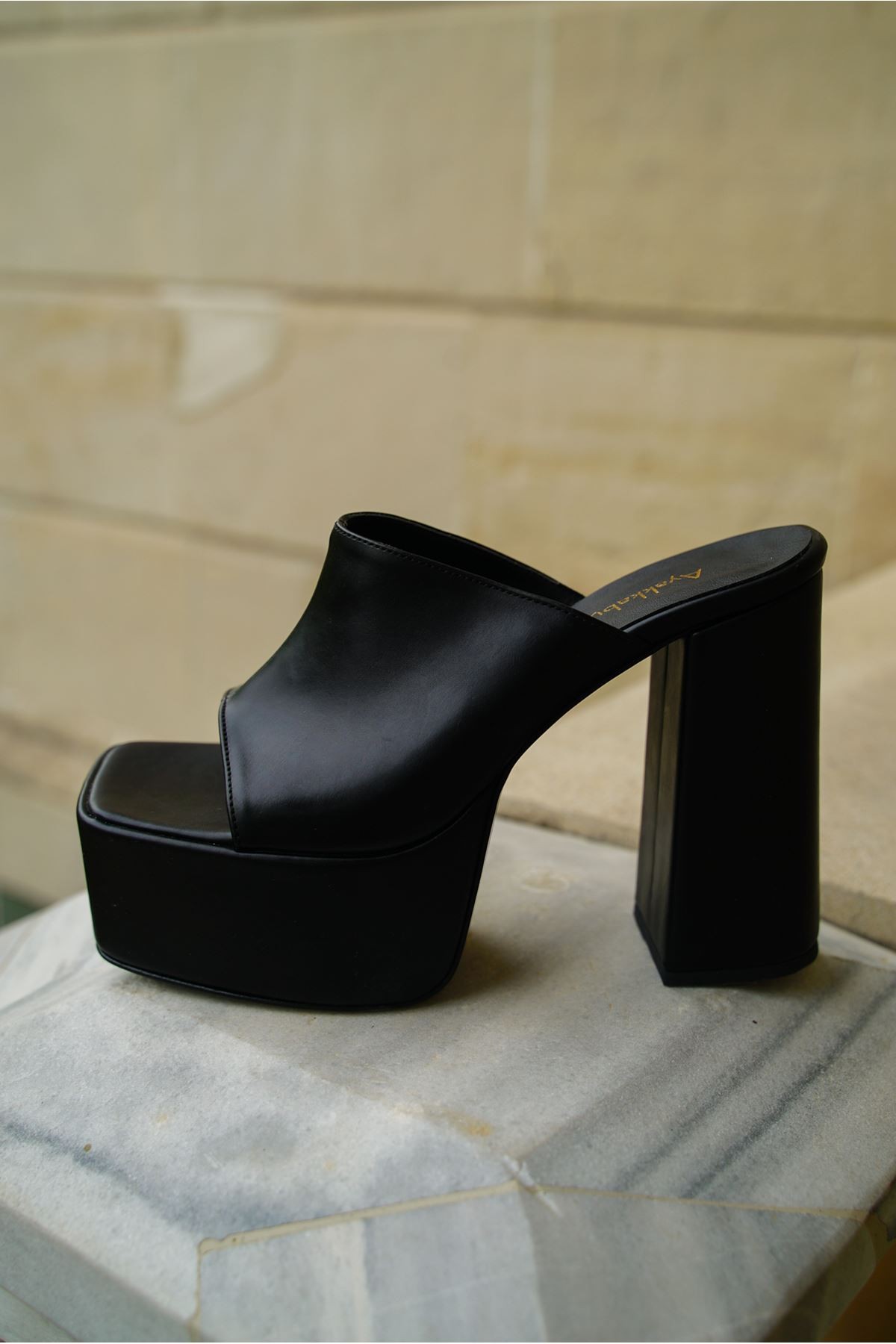 Siyah Stella Tasarım Platform Kadın Ayakkabı
