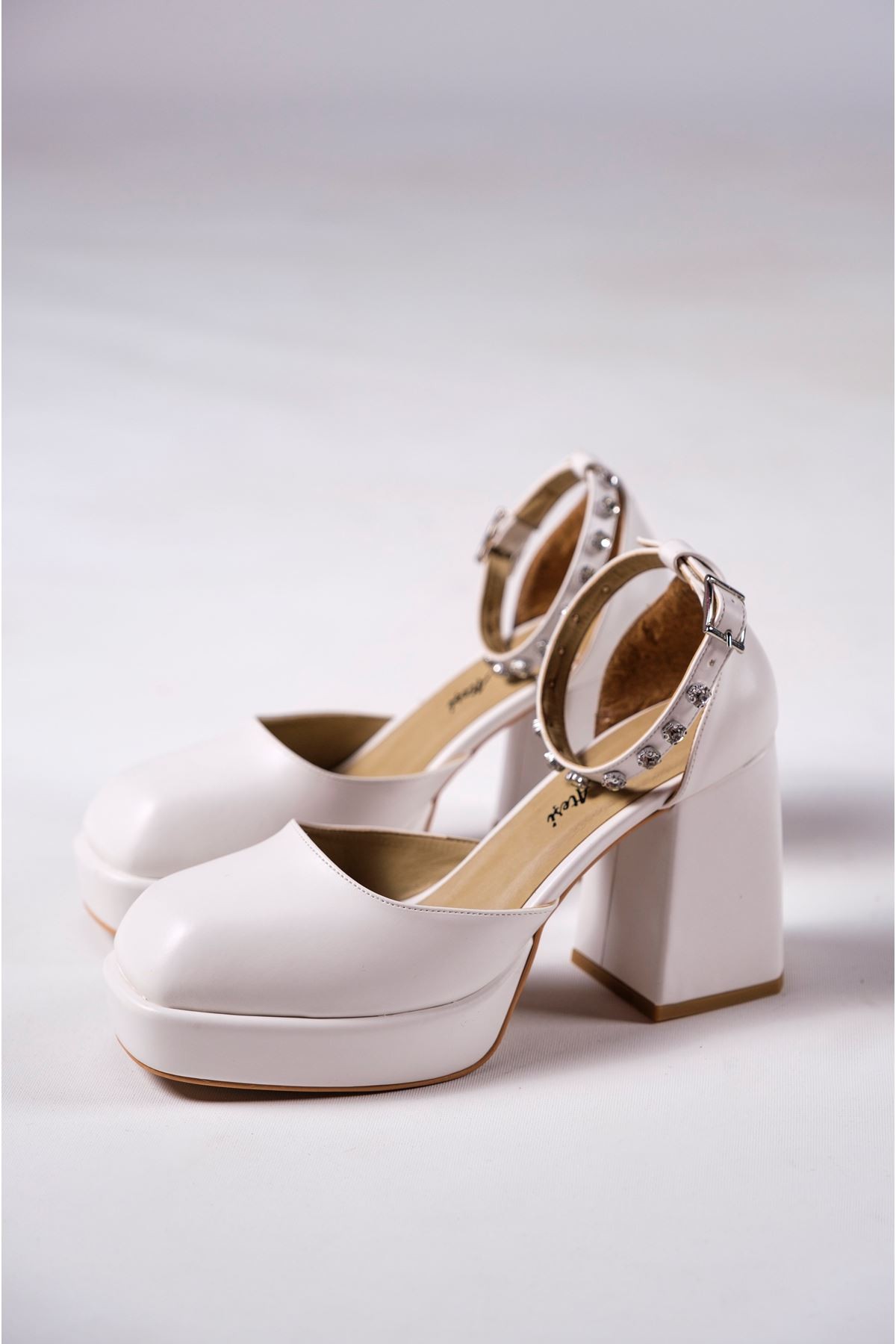 Beyaz Sandy Taşlı Platform Kadın Ayakkabı