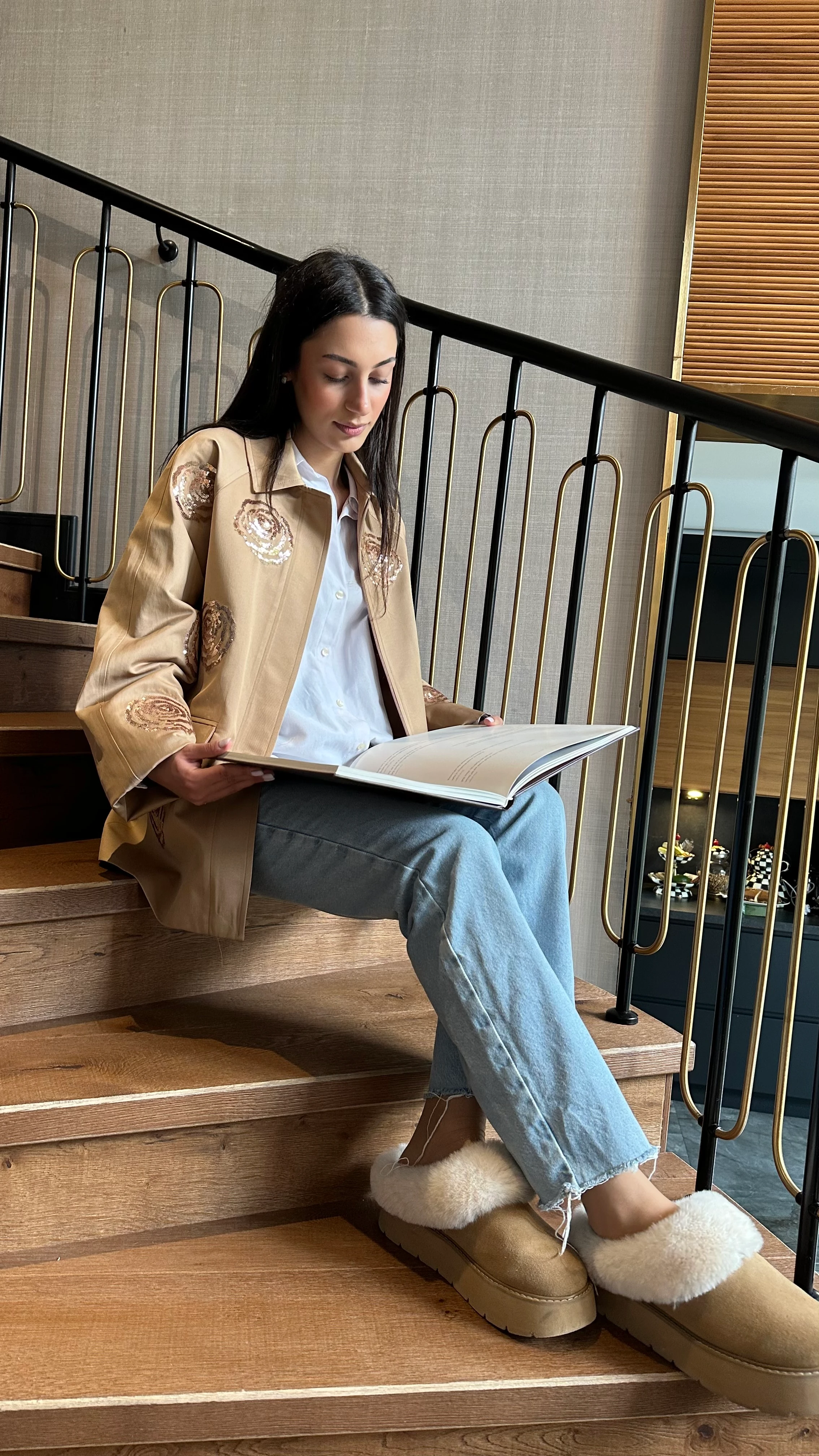 Mihra Koleksiyonu Özel Tasarım Taşlı Kap Camel, 