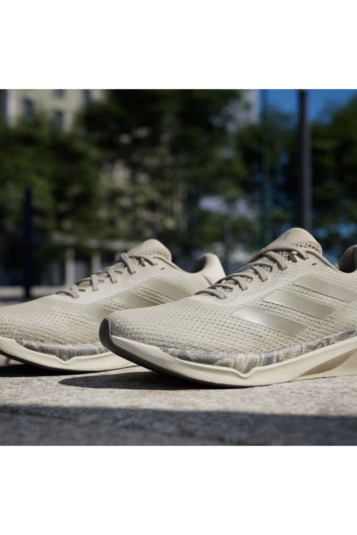 Adidas Supernova Stride Kadın Günlük Spor Ayakkabısı IE1070