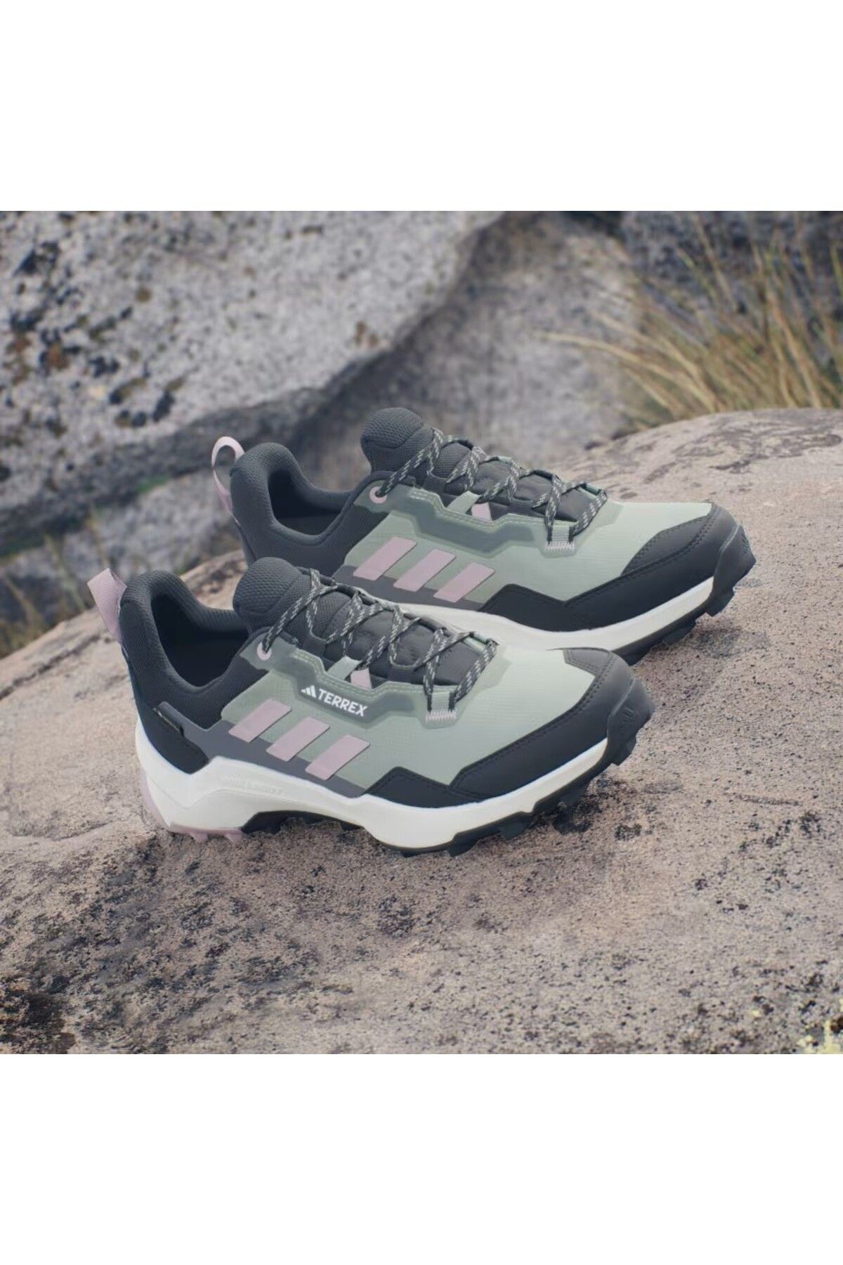 Adidas Terrex AX4 GORE-TEX Kadın Outdoor Ayakkabı IE2576