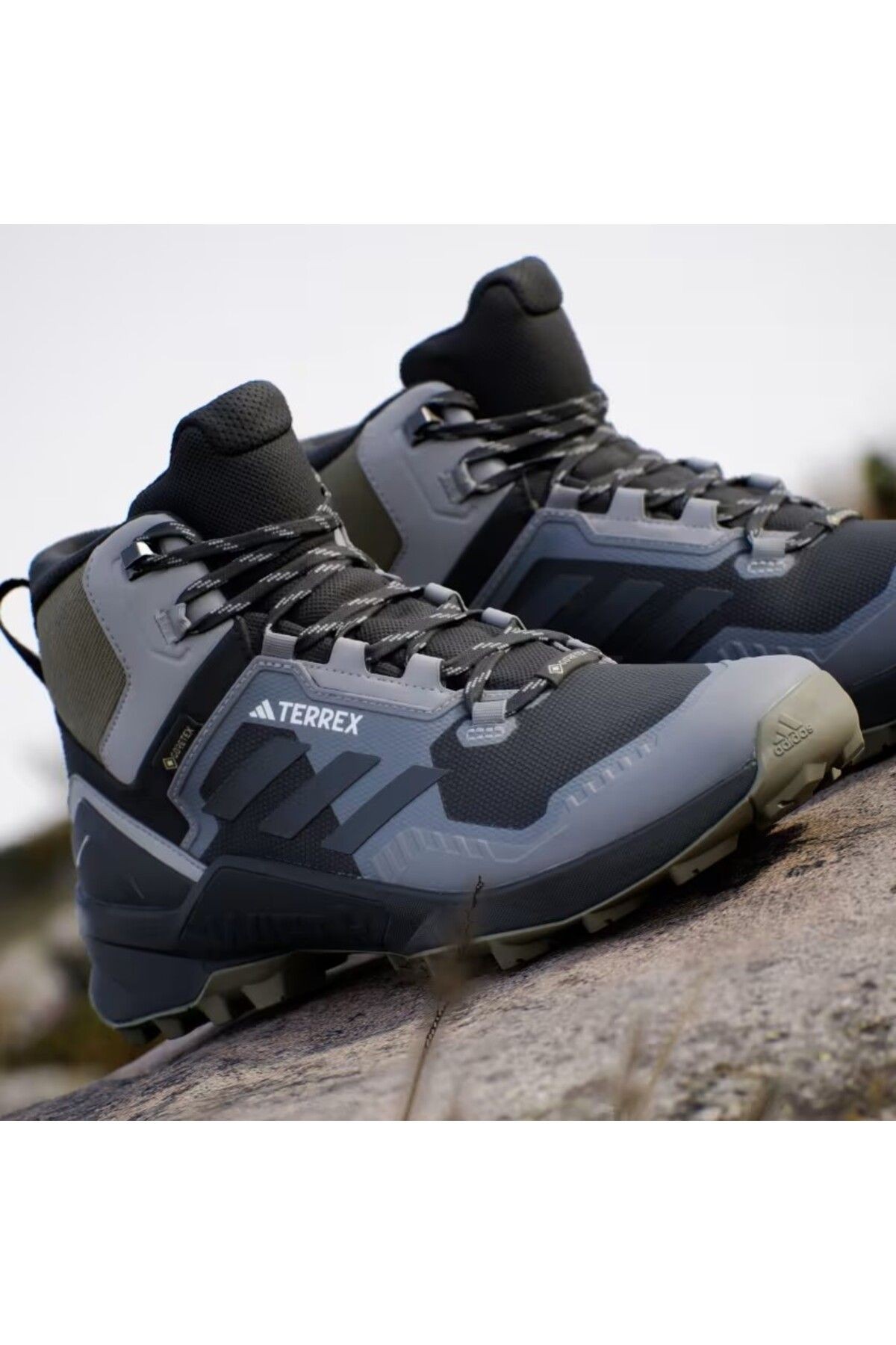 Adidas Terrex Swift R3 Mid GORE-TEX Yürüyüş Ayakkabıları (ID0877)