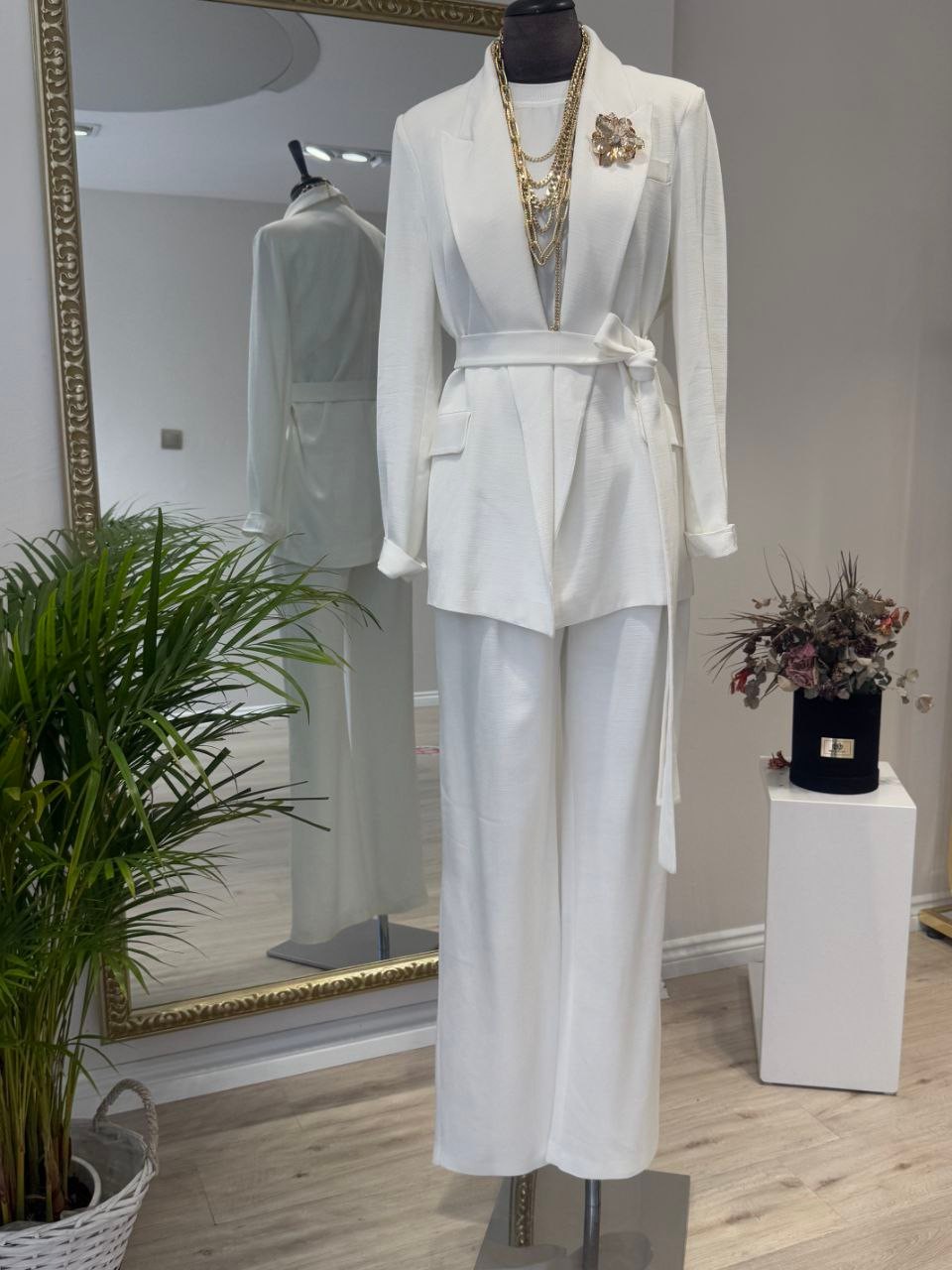 Oversize Ceket Kemerli Takım – VUU