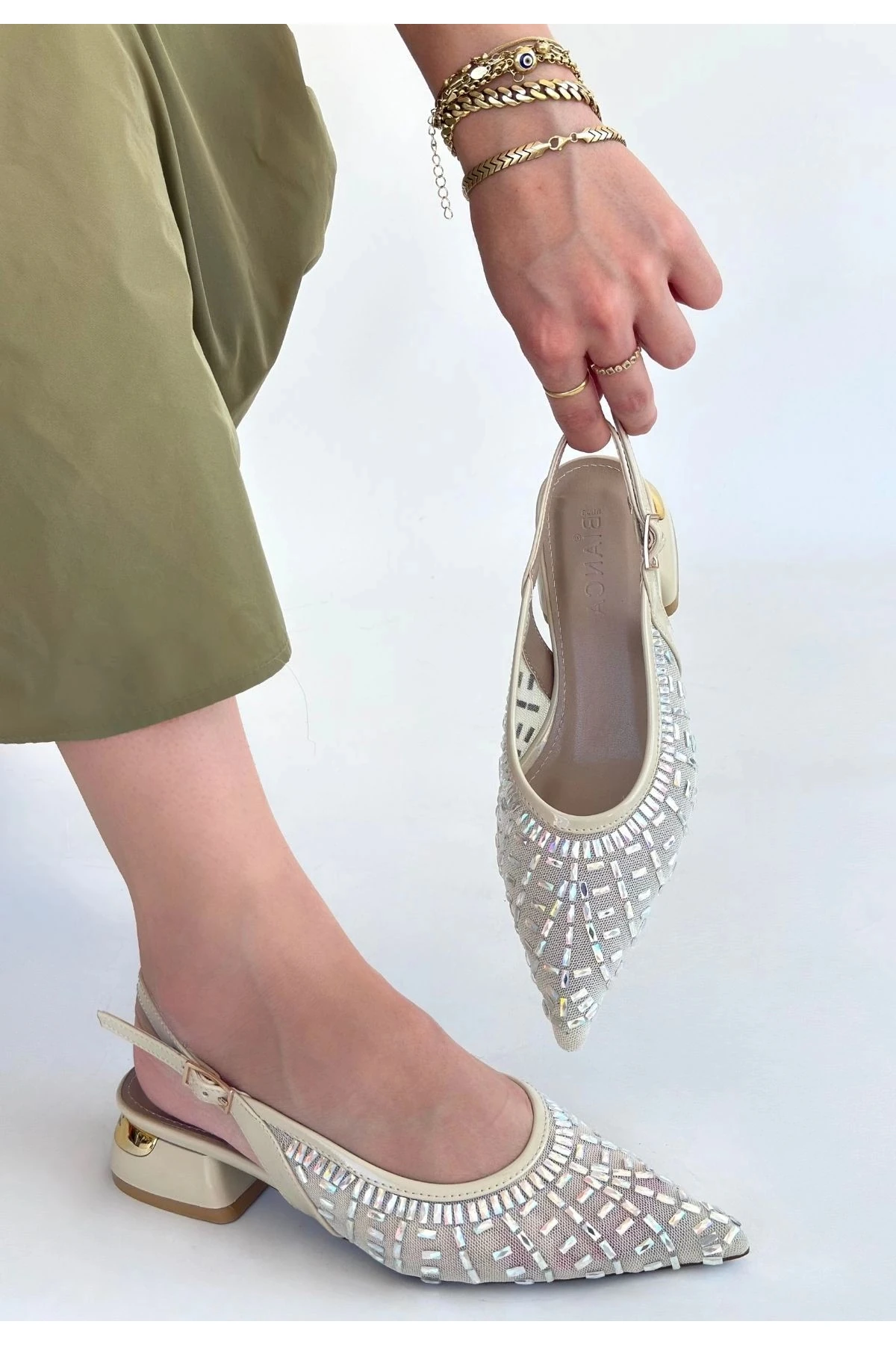 Piyar Bej Taşlı Topuklu Ayakkabı - Lisinya