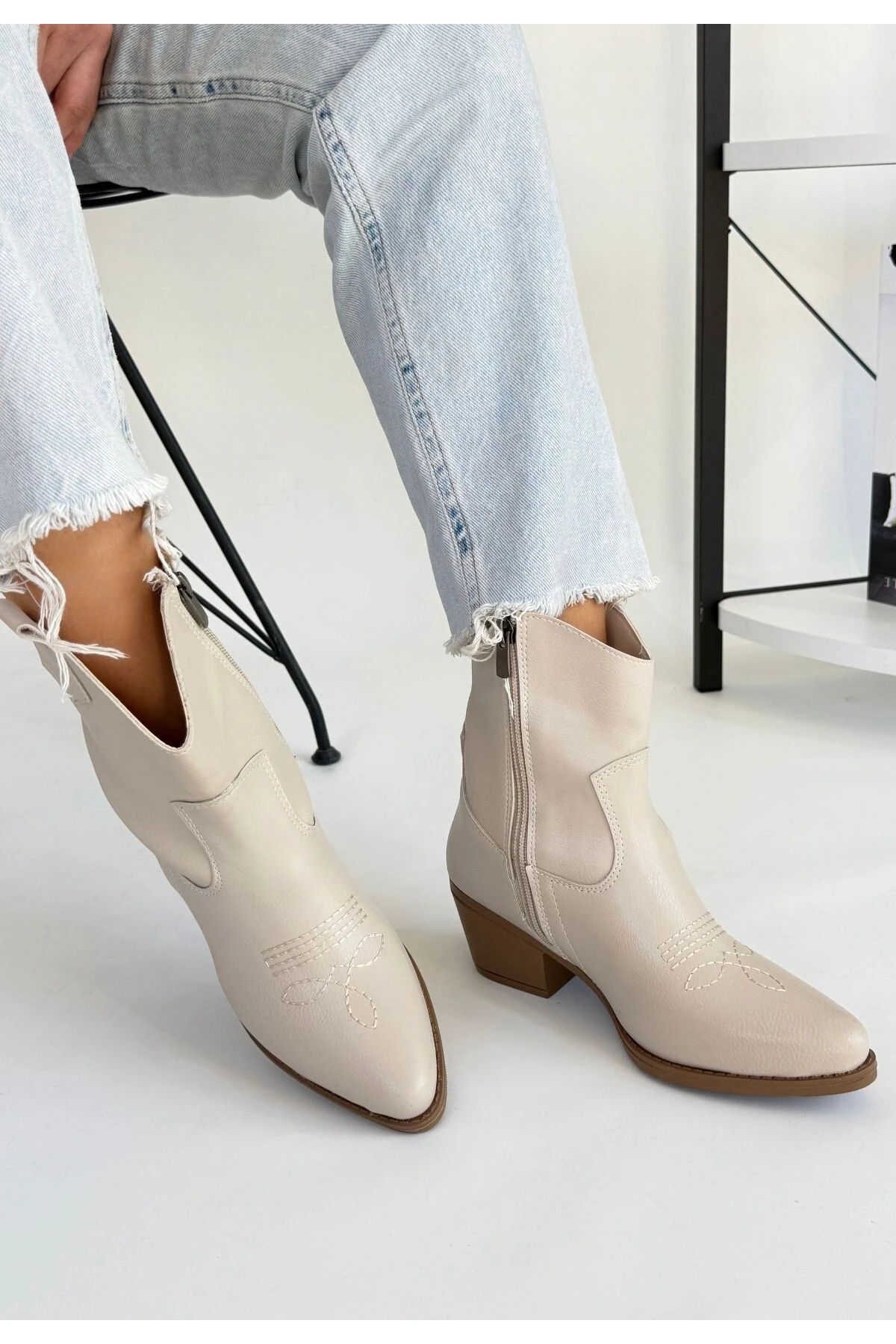 Akver Bej Cilt Topuklu Bot