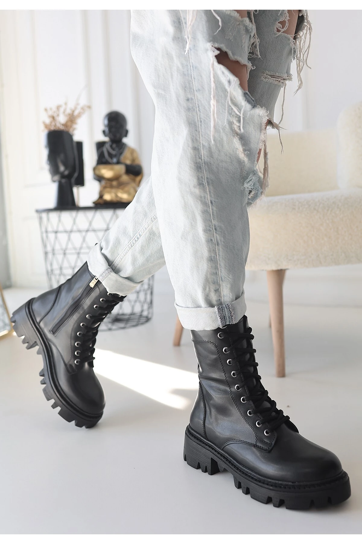 Flona Siyah Cilt Bağcıklı Bot -