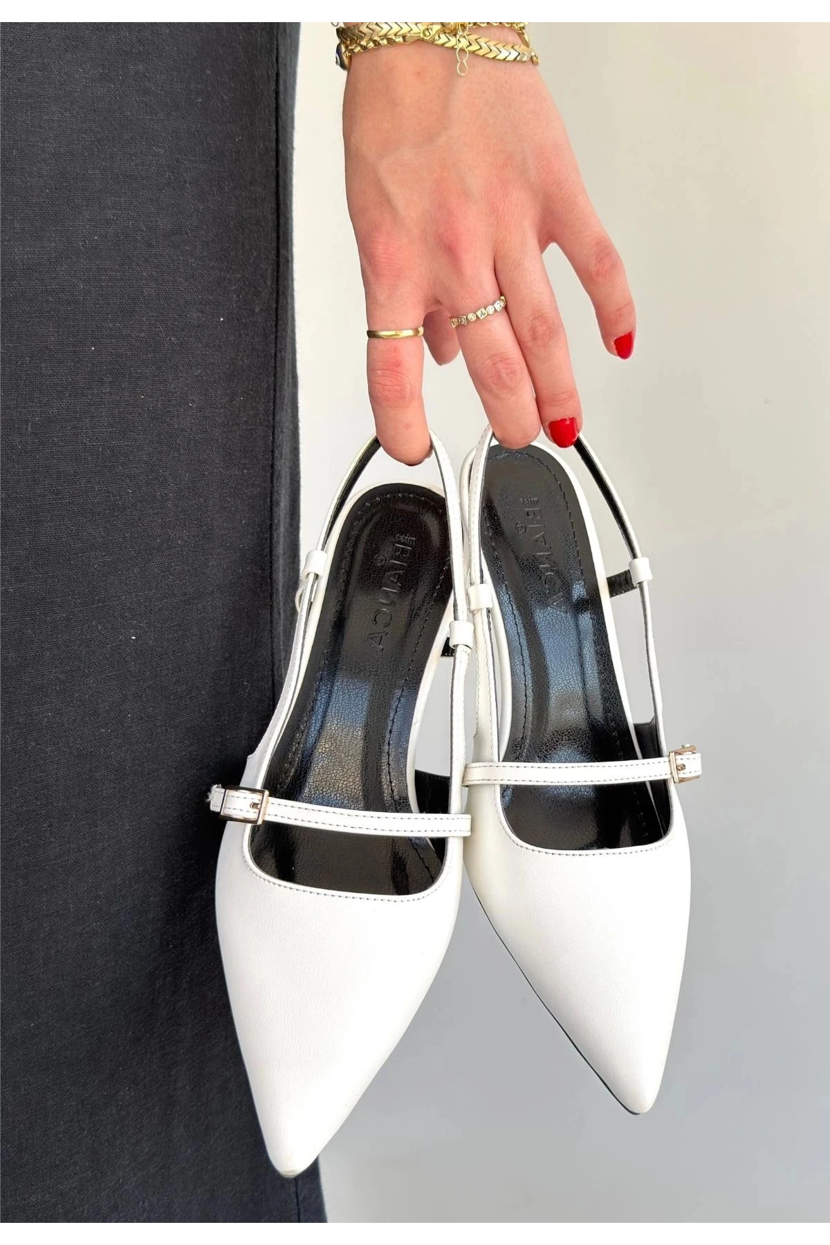 Darina Beyaz Cilt Topuklu Ayakkabı - Lisinya