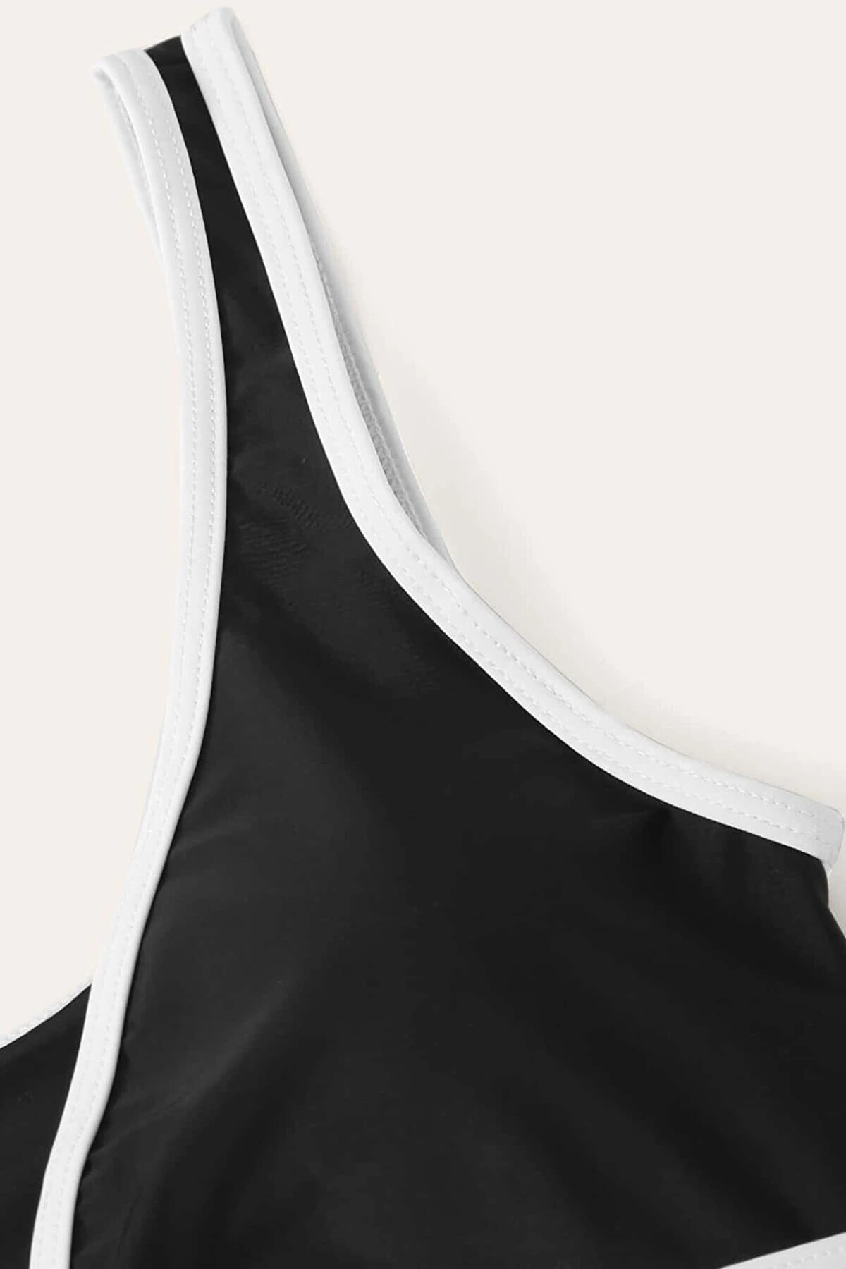 Kadın Siyah Pedli Yüksel Bel Sütyen Külot Takımı – Modern, Konforlu ve Günlük Kombinlere Uygun