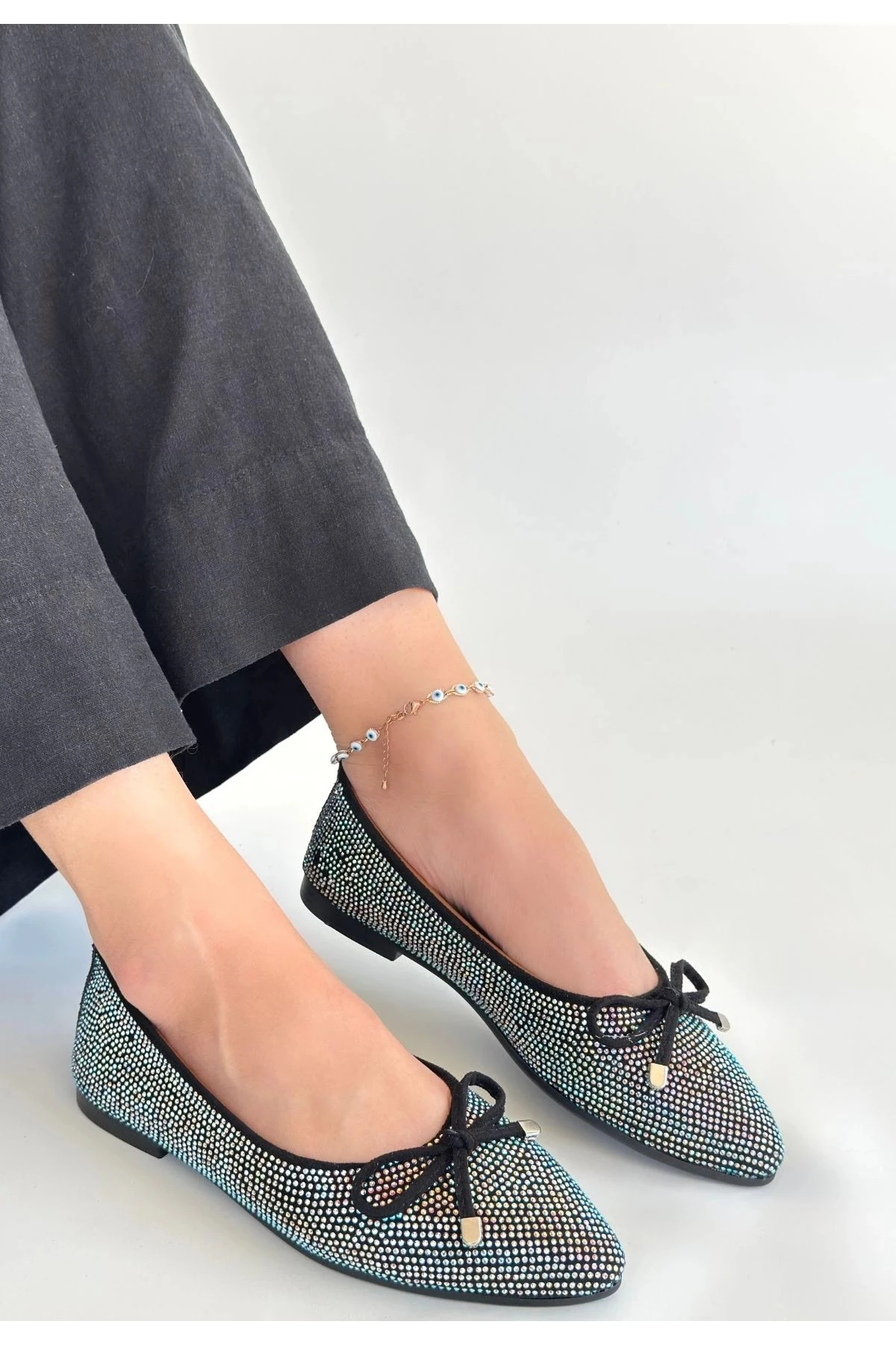 Sarra Siyah Saten İşlemeli Babet Ayakkabı