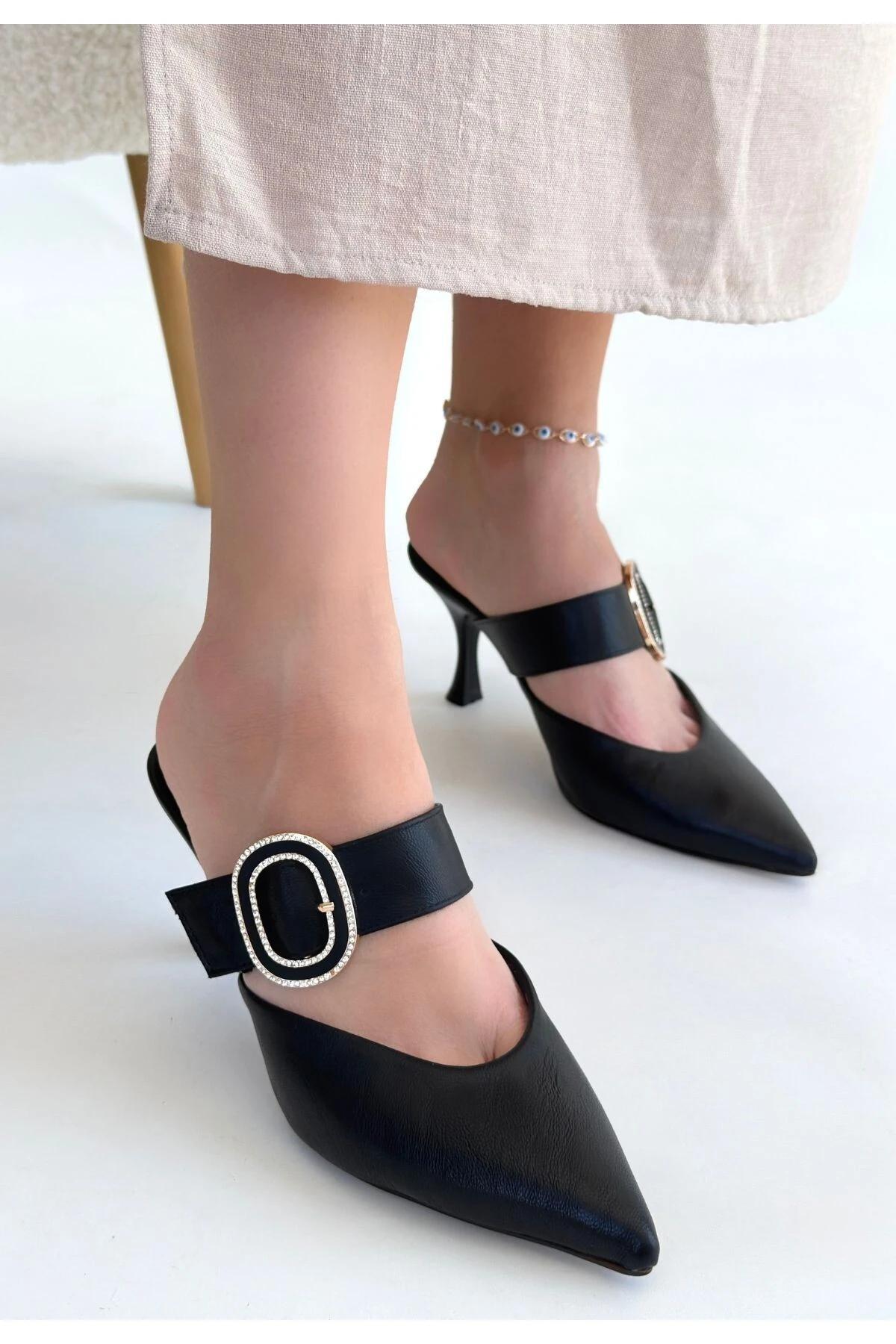 eyesof Yote Siyah Cilt Topuklu Terlik