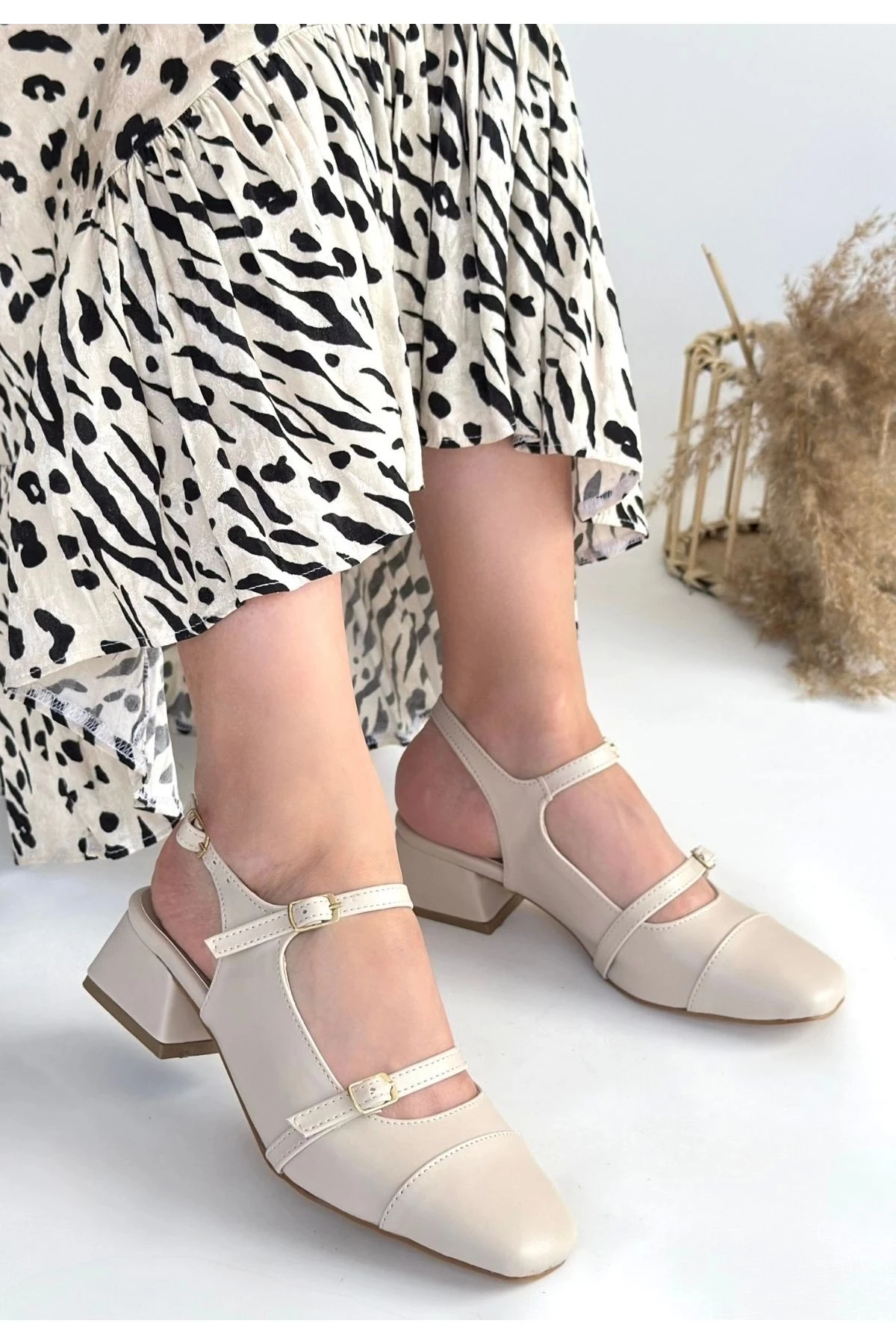 Doran Bej Cilt Topuklu Ayakkabı