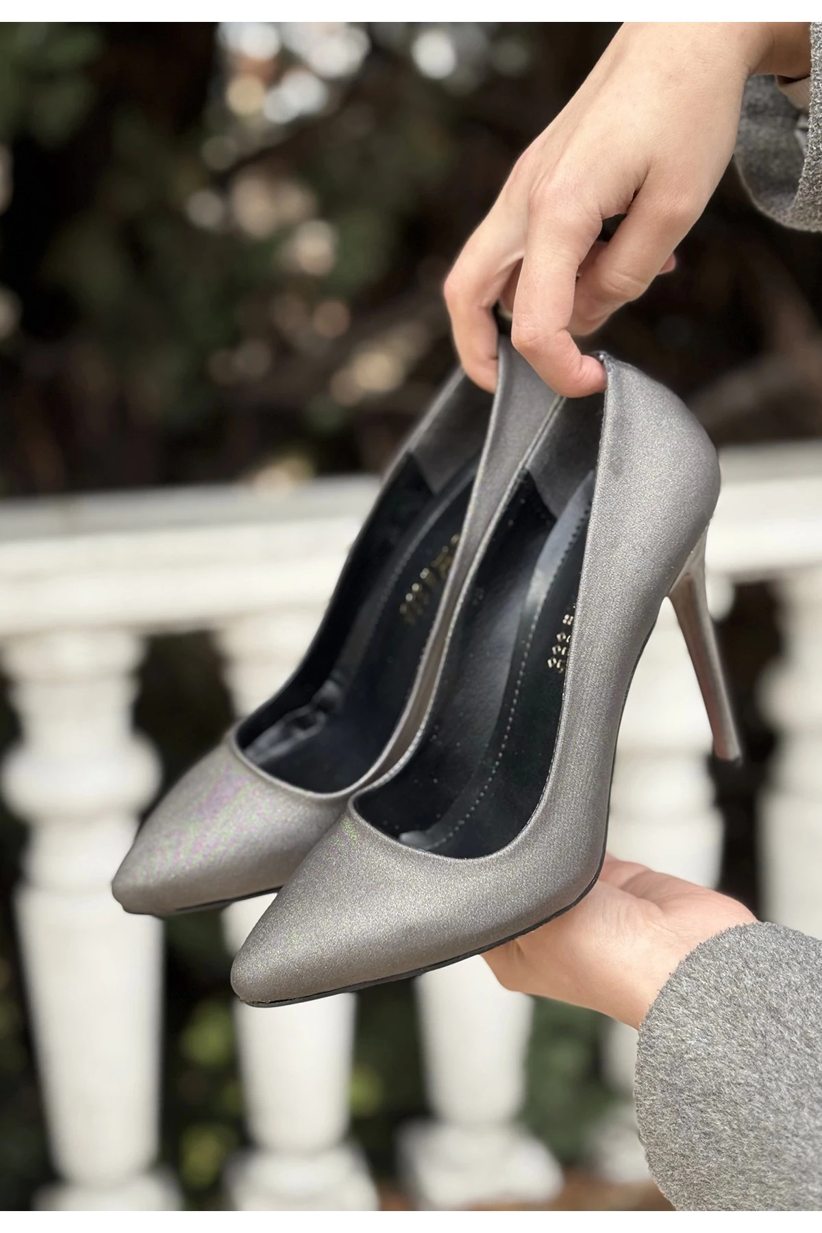 Hillar Platin Saten Ayakkabı Kadın Stiletto