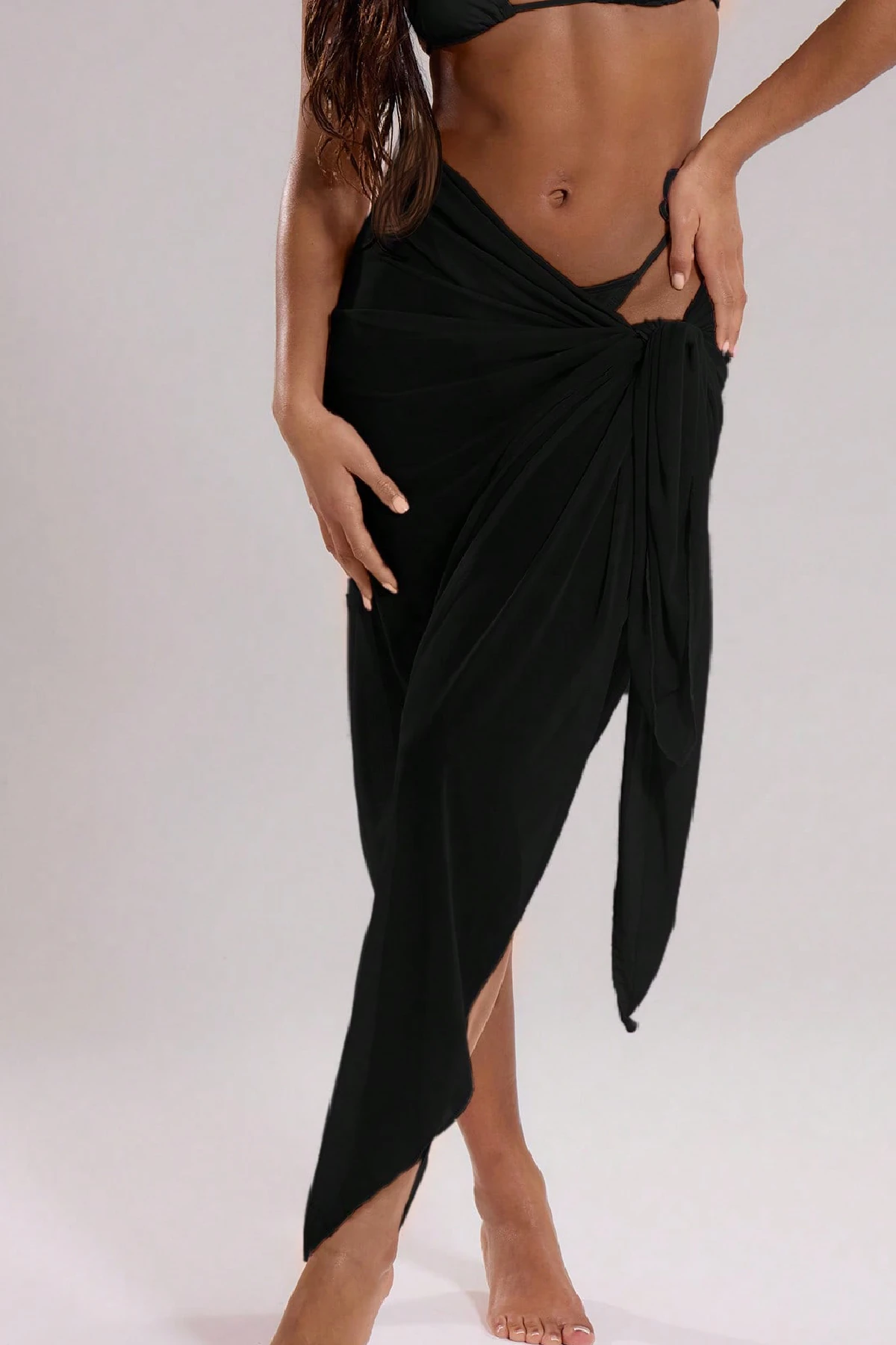 Kadın Siyah Bodrum Stili Bağlama Detaylı 150x75 Pareo – Modern ve Şık Tasarım