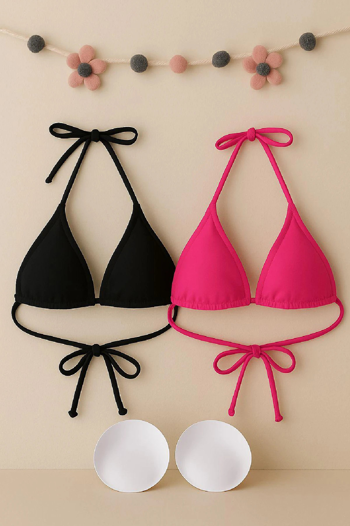 Kadın Siyah ve Fuşya Minimal Kesim Üçgen Bikini Üstü – Modern ve Şık Tasarım