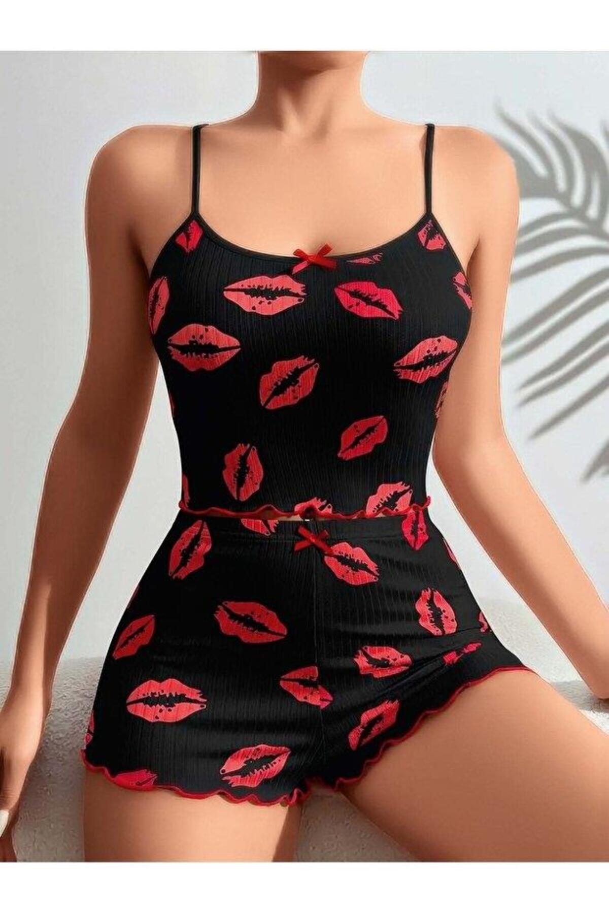 Kadın Siyah Dudak Desenli Şortlu Pijama Takımı 5057