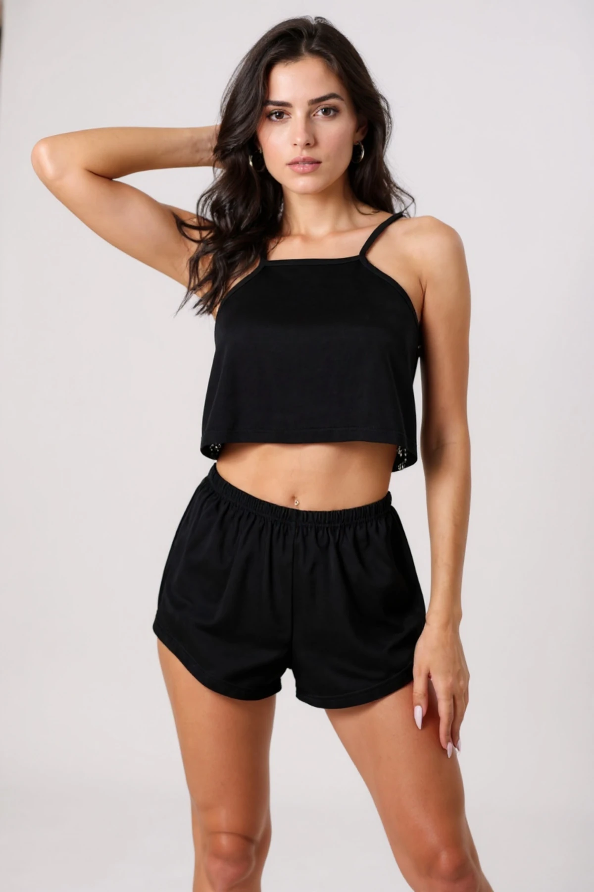 Kadın Siyah Arkası Komple Dantel Şortlu Gecelik Takım, Lastikli Çiçek Dantelli Şortlu Siyah Gecelik