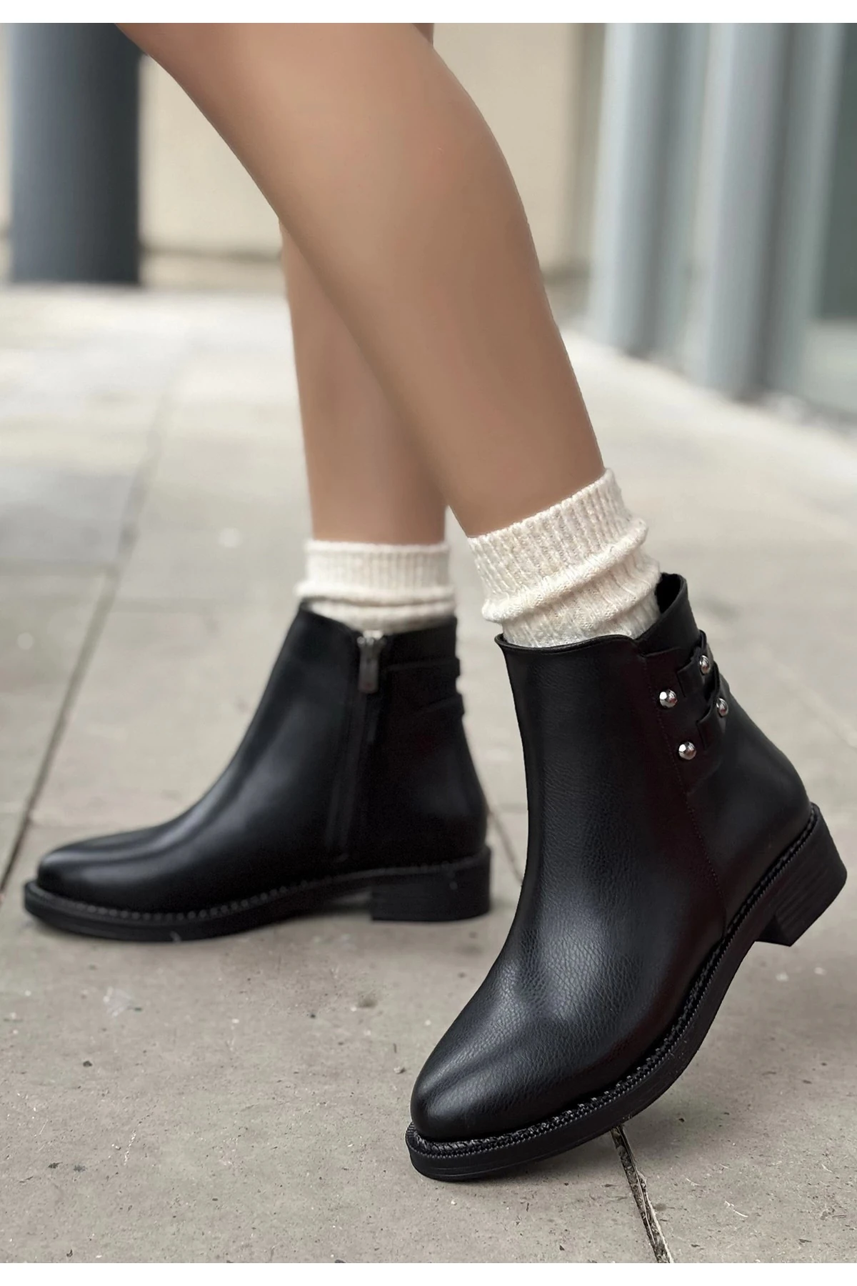 Siari Siyah Cilt Topuklu Bot - Lisinya