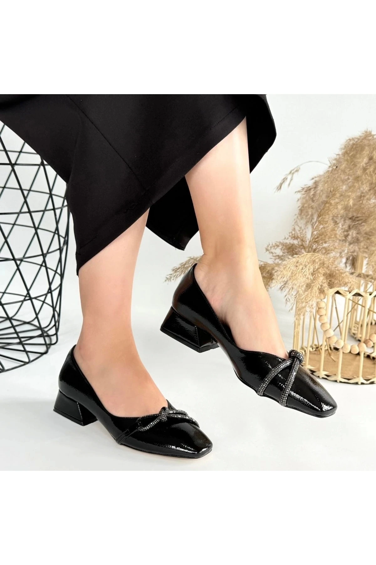 Estay Siyah Rugan Topuklu Ayakkabı