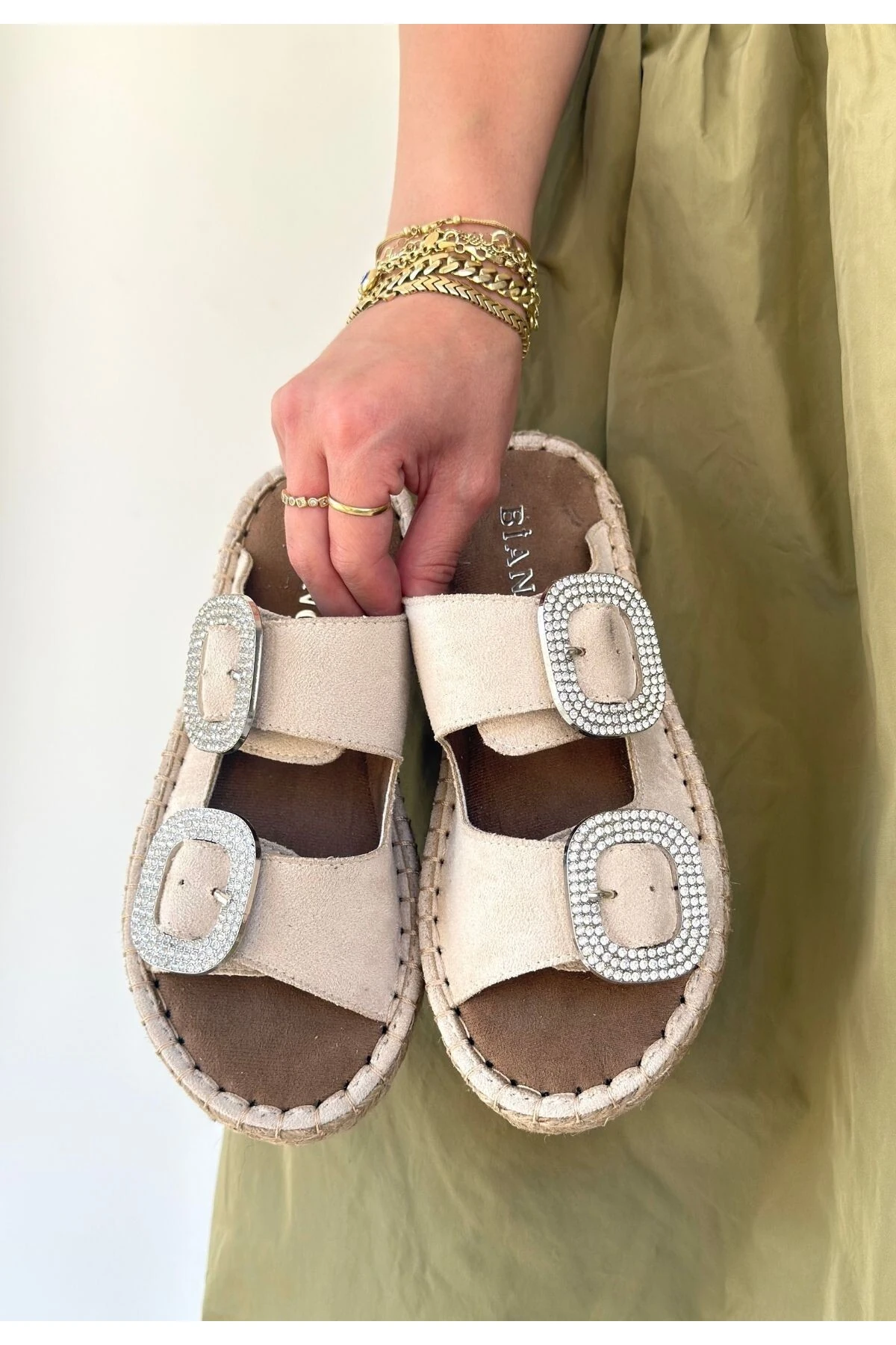 Hertas Bej Nubuk Tokalı Terlik - Lisinya