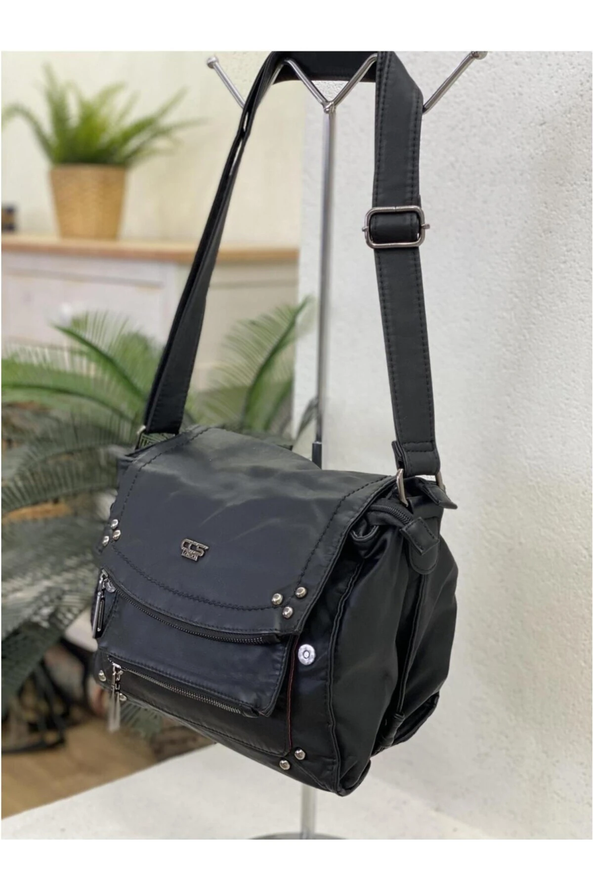 Witer Siyah Cilt Omuz Çantası