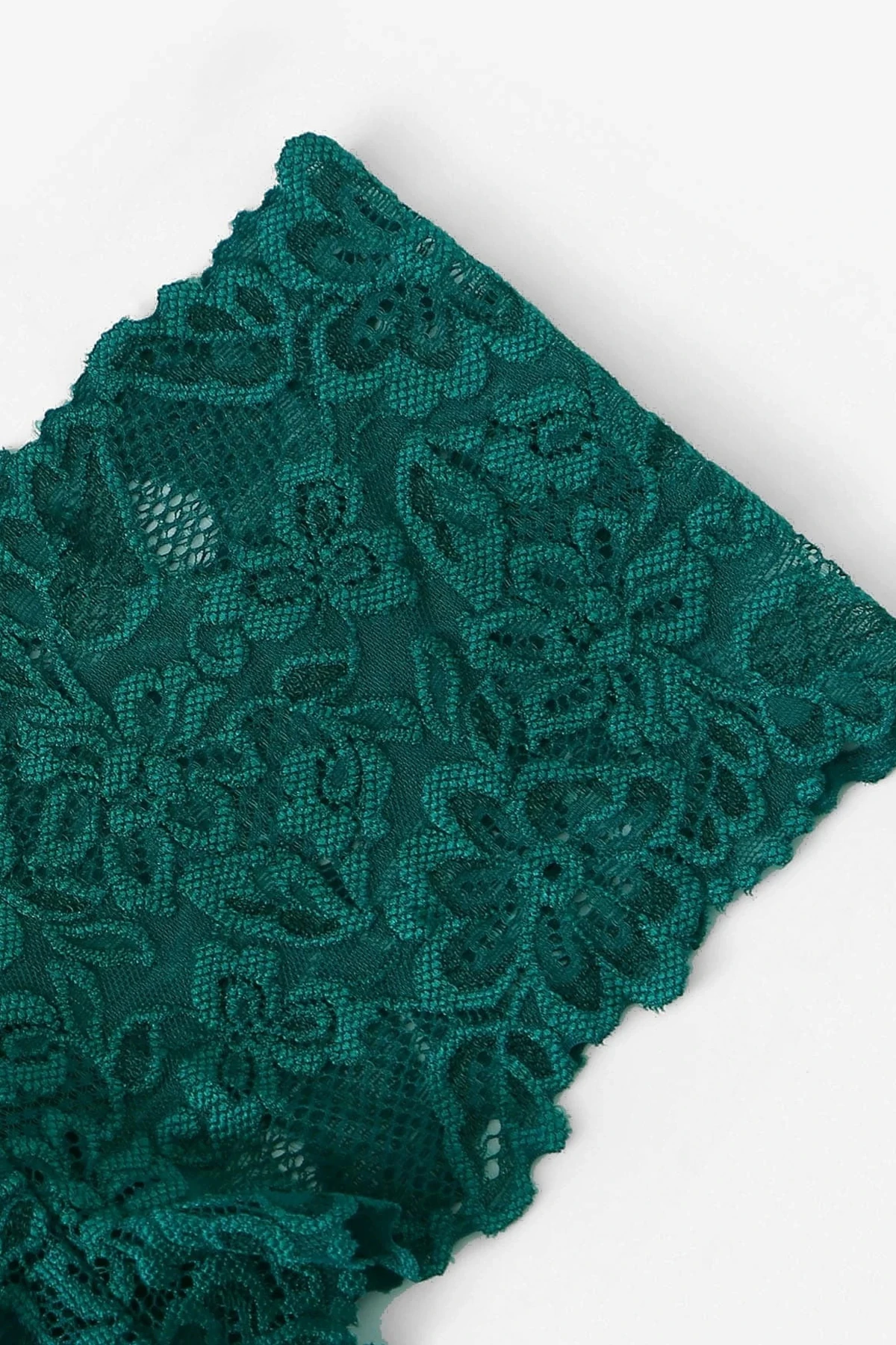 Kadın Yeşil Özel Şık Sütyen Külot Takımı – Modern, Konforlu ve Günlük Kombinlere Uygun