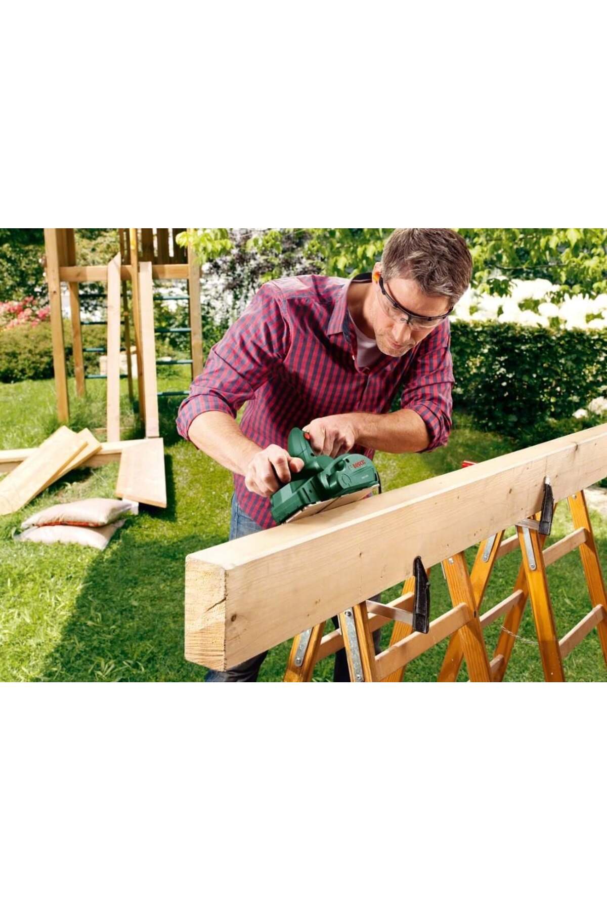 Bosch PHO 1500 82 mm Planya Makinası 550 Watt