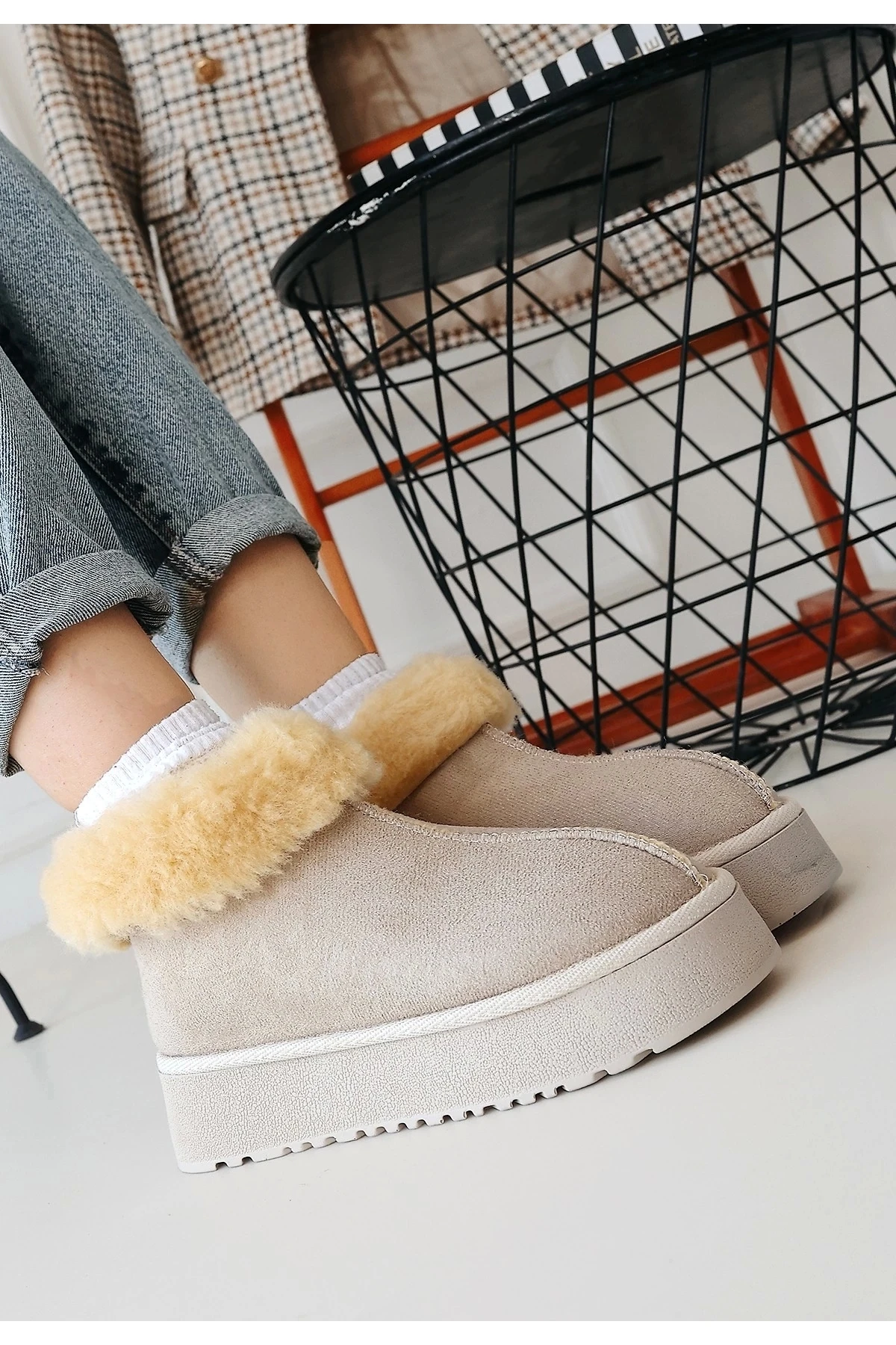 Edali Bej Süet Bot - Lisinya