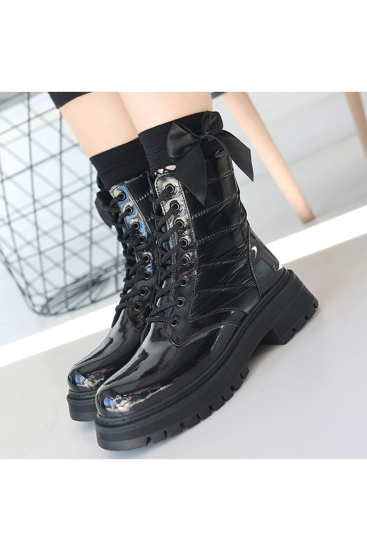 Josse Siyah Rugan Bağcıklı Bot