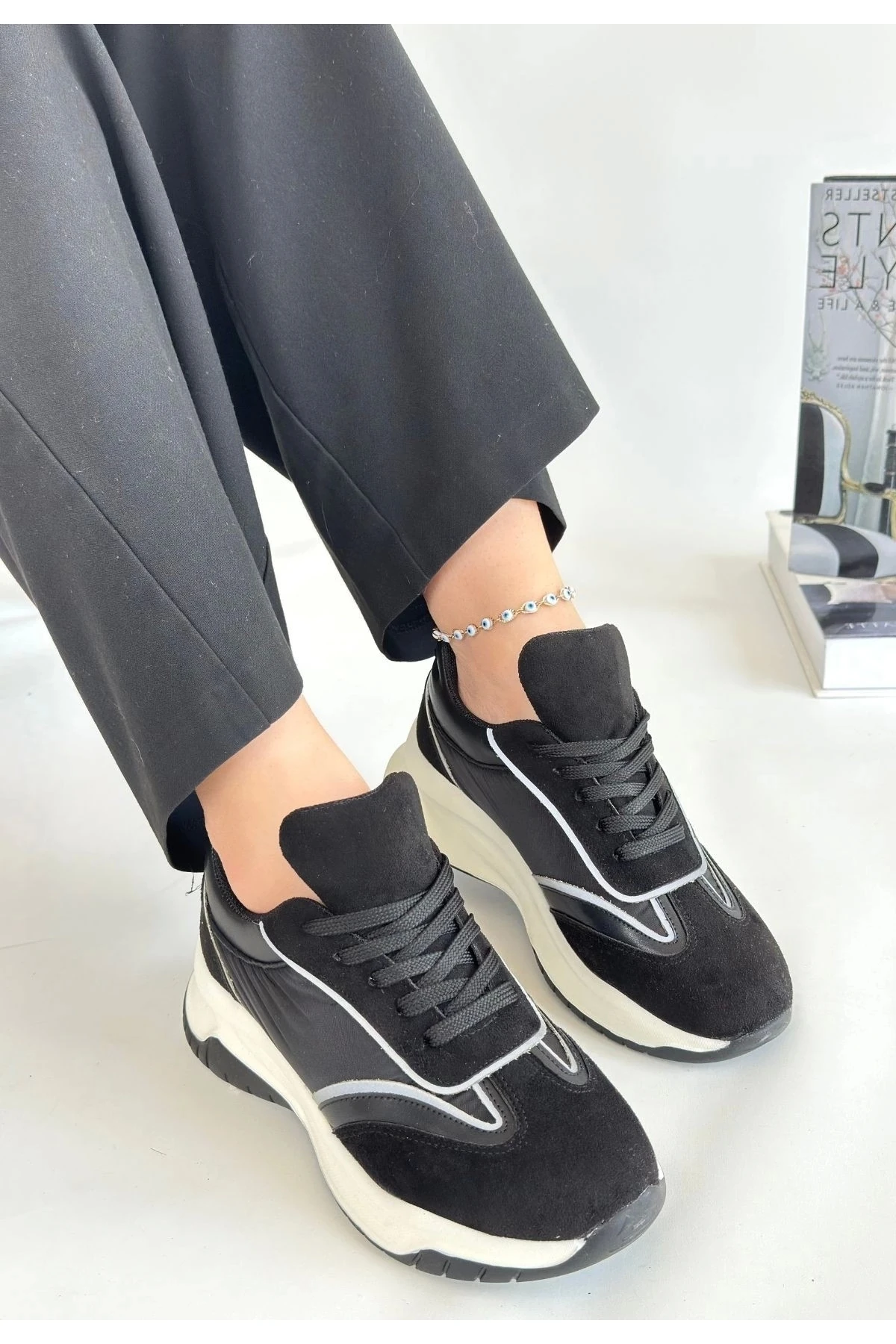 Mark Siyah Cilt Bağcıklı Spor Ayakkabı