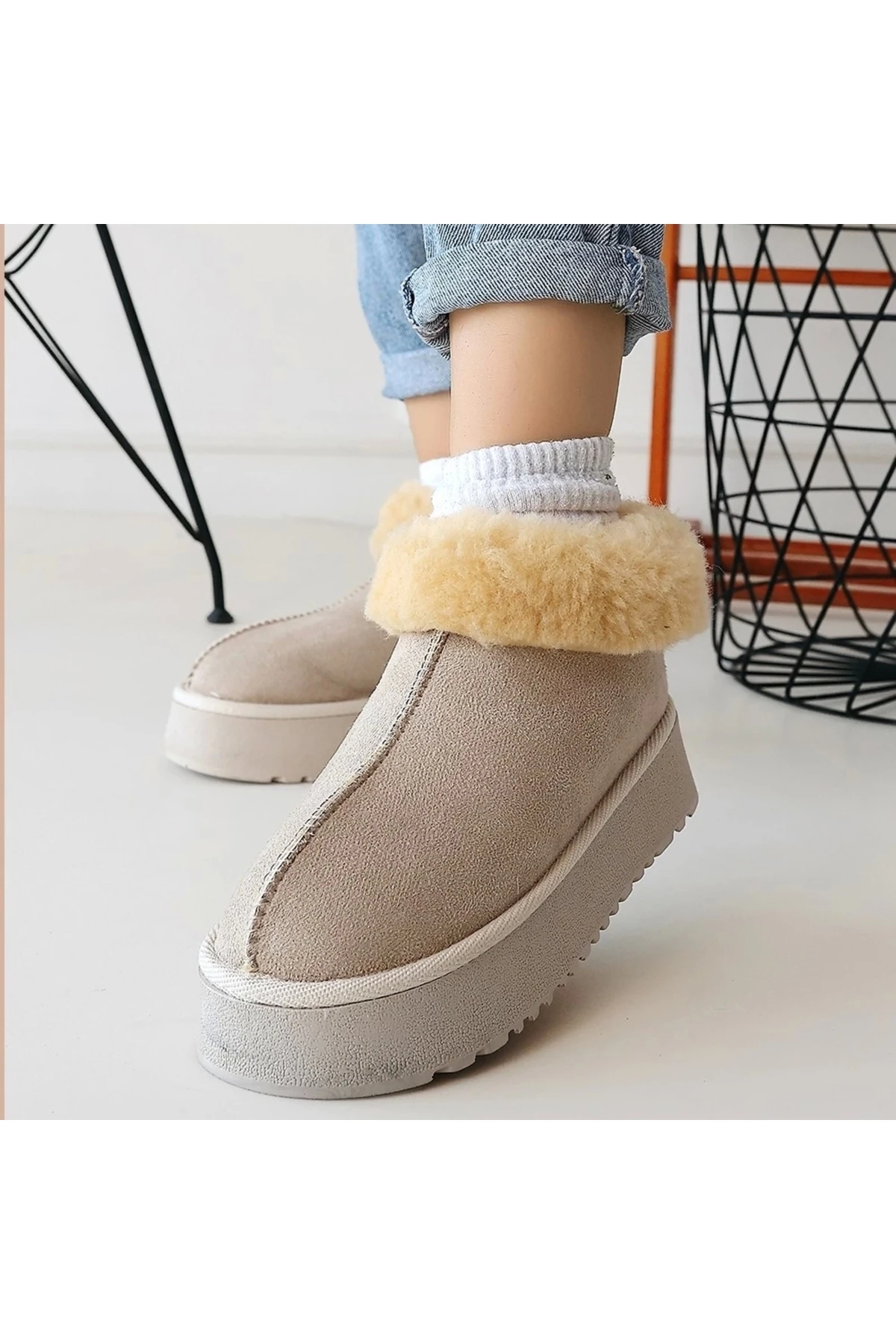 Edali Bej Süet Bot - Lisinya