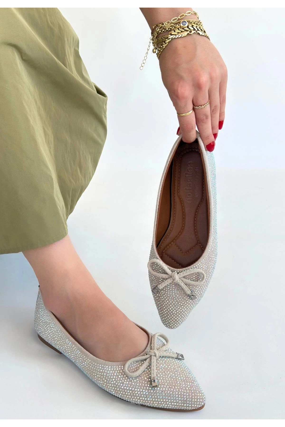 Sarra Bej Saten İşlemeli Babet Ayakkabı