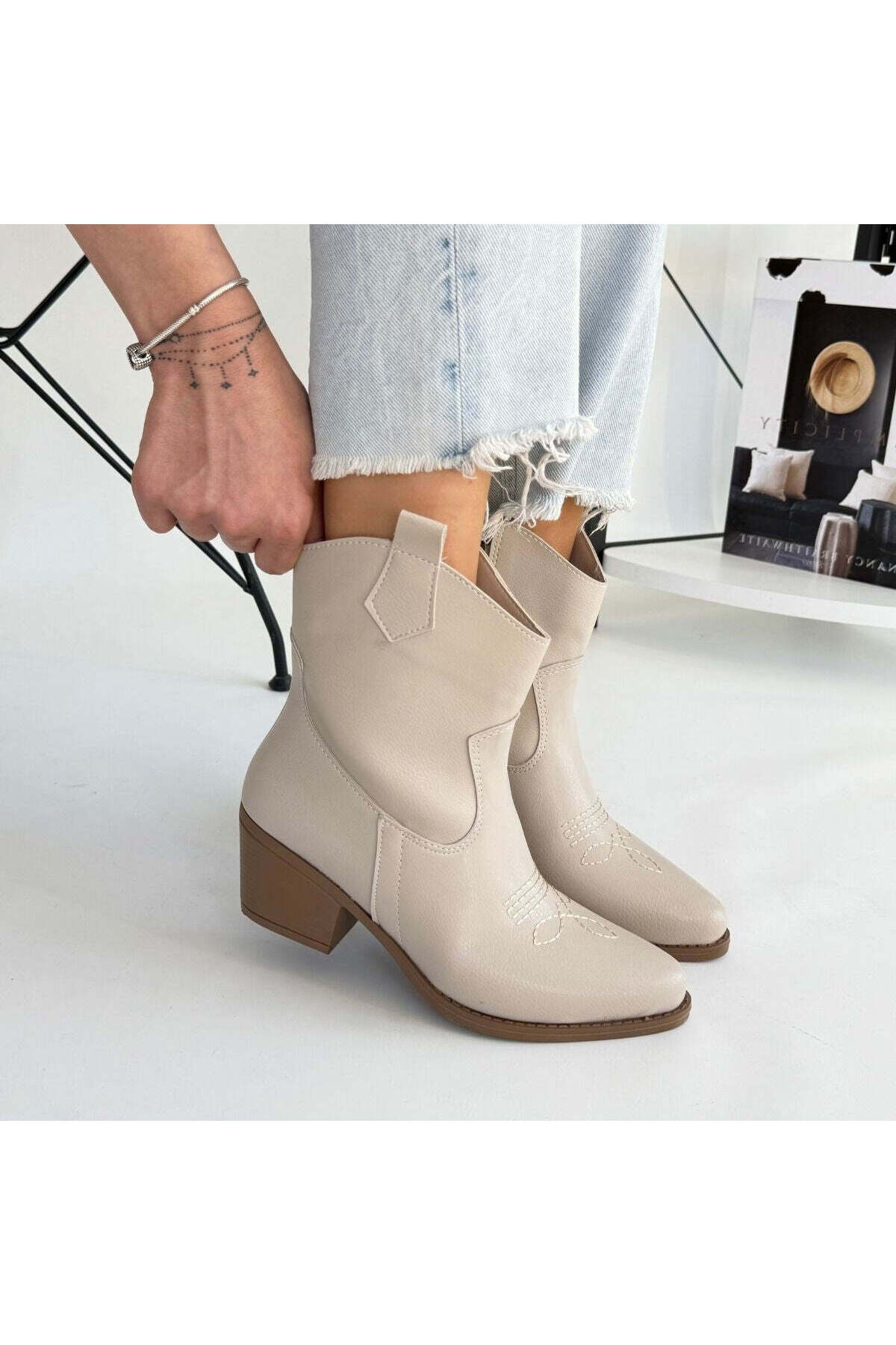 Akver Bej Cilt Topuklu Bot