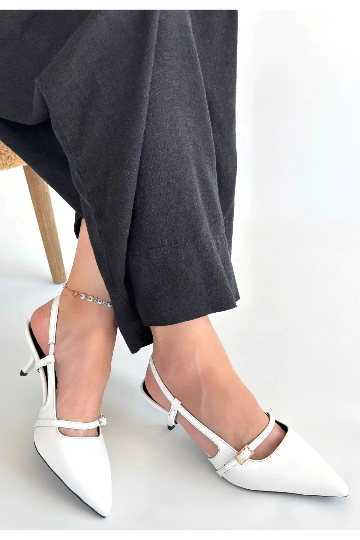 Darina Beyaz Cilt Topuklu Ayakkabı - Lisinya