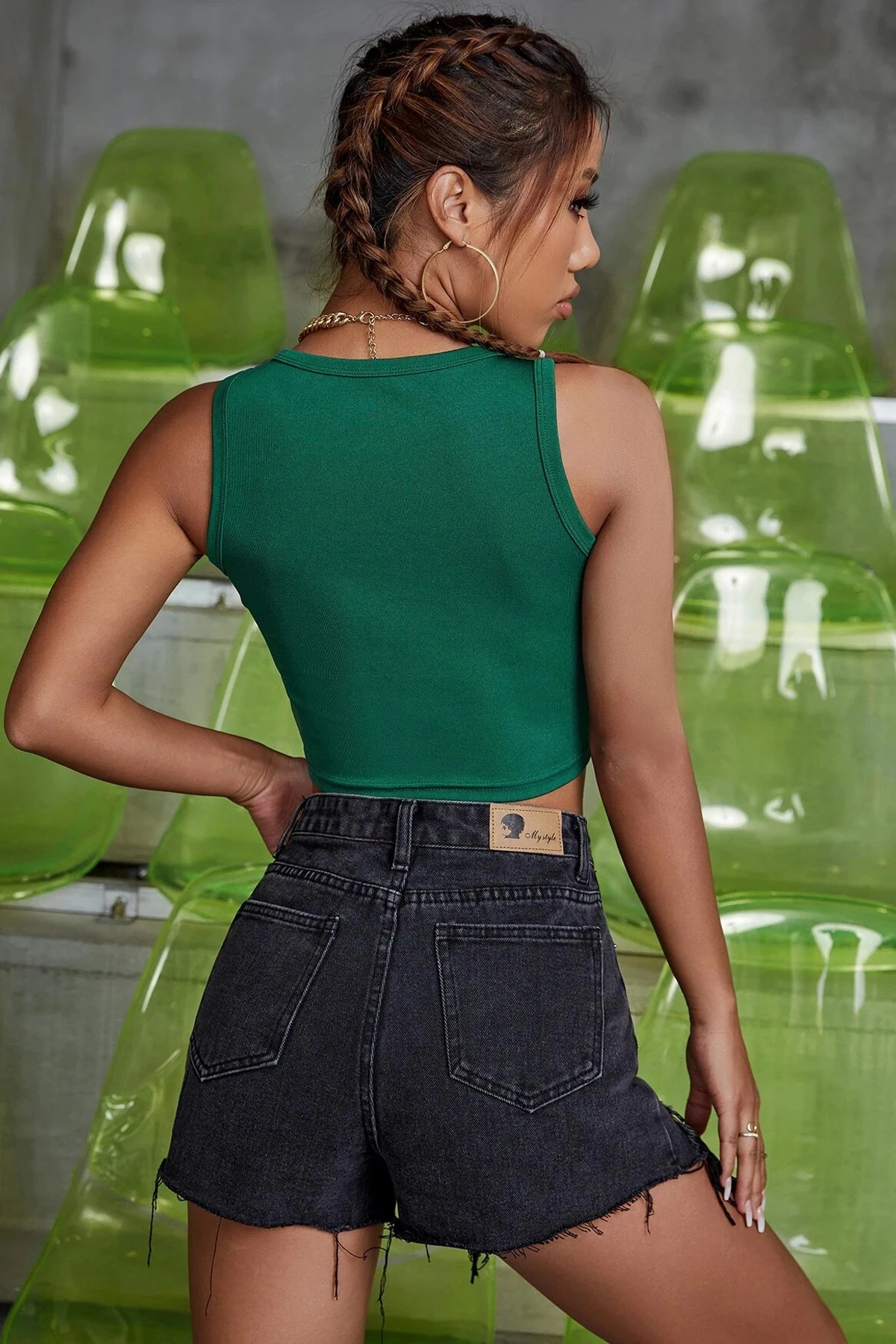 Kadın Yeşil Kare Yaka Crop Top Bluz – Şık, Rahat ve Kolay Kombinlenebilir