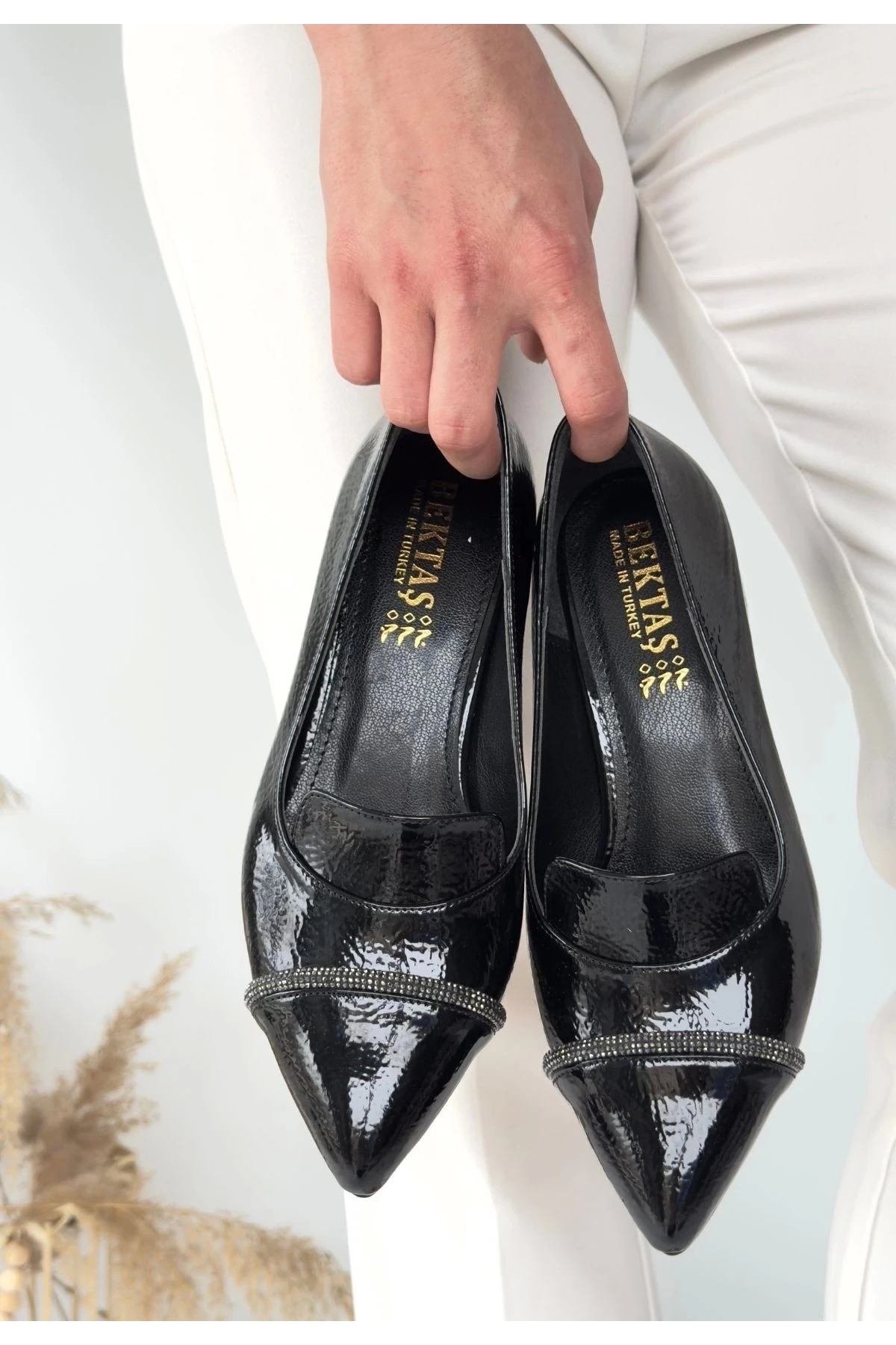 Liina Siyah Rugan Topuklu Ayakkabı