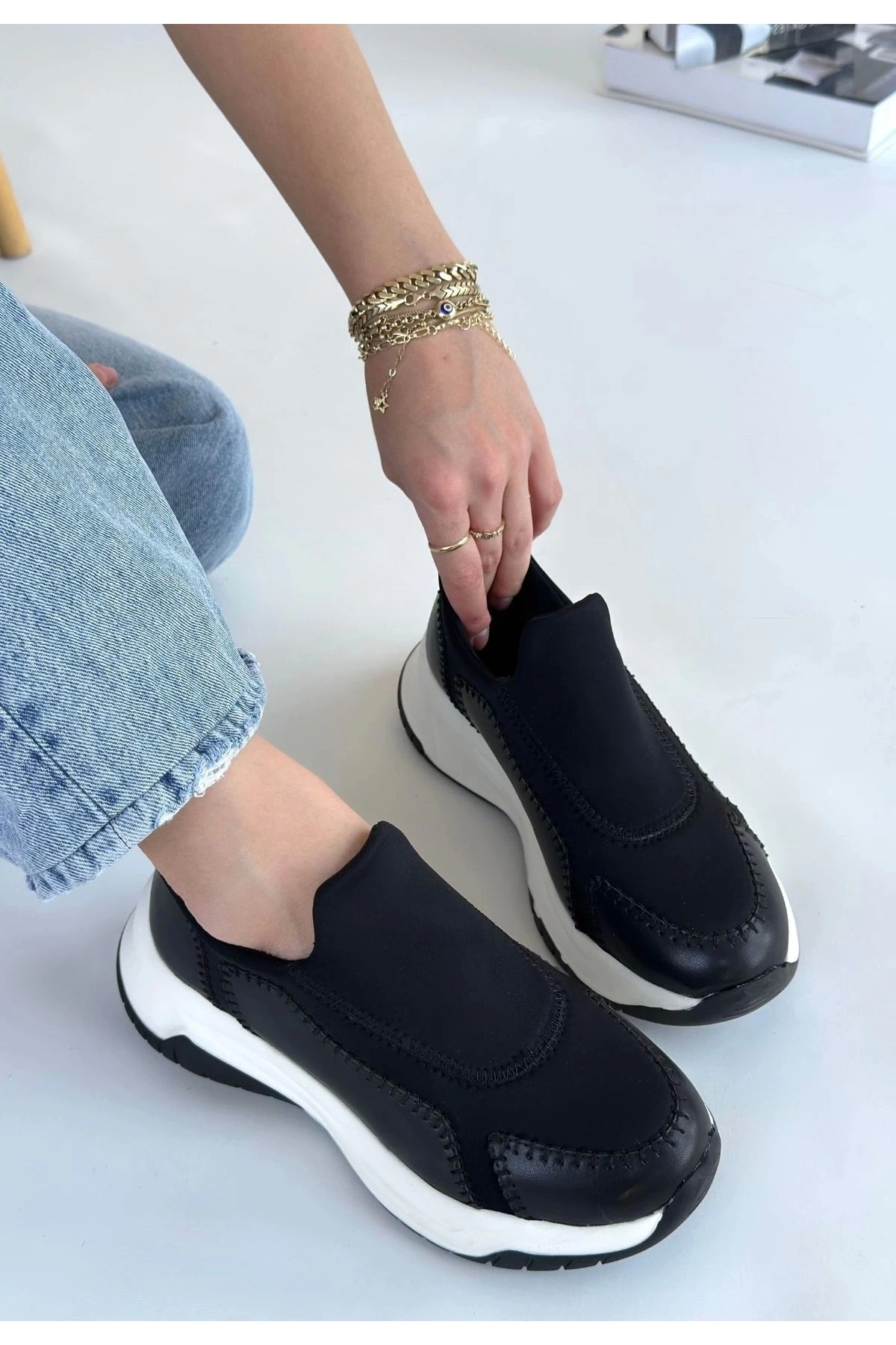 Kendy Siyah Cilt Spor Ayakkabı