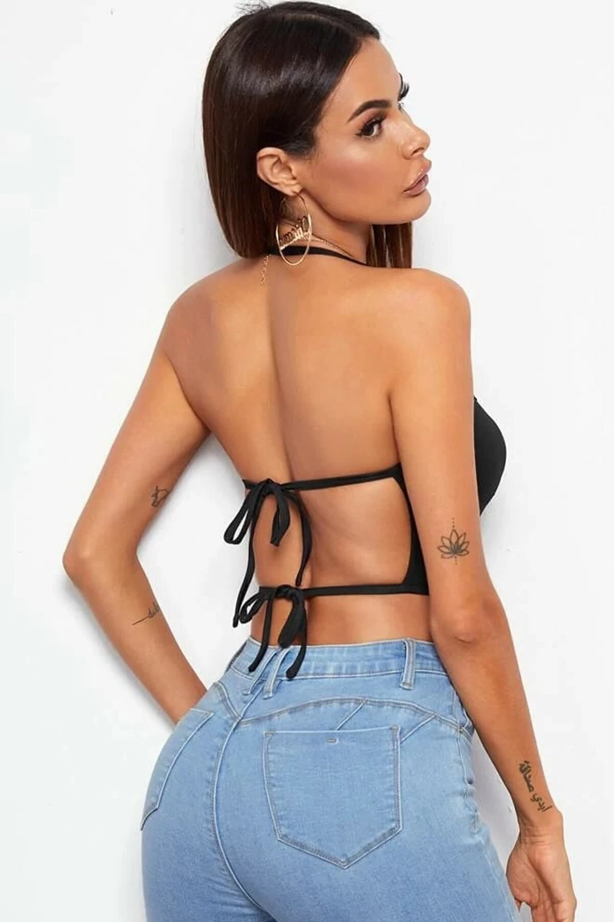 Kadın Siyah Belden Bağlamalı Şık Büstiyer – Modern ve Şık Tasarım