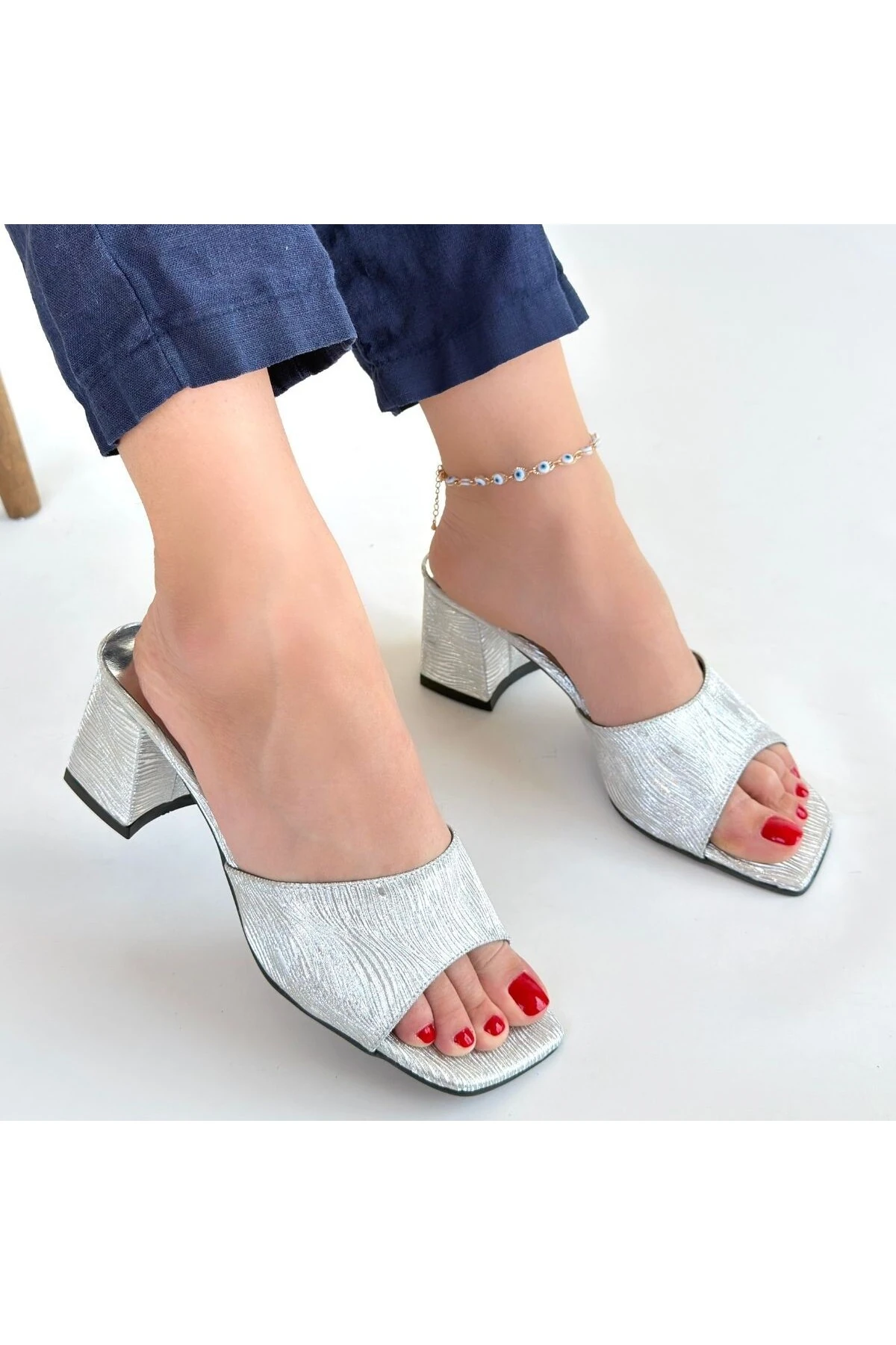 Luart Gümüş Simli Topuklu Terlik