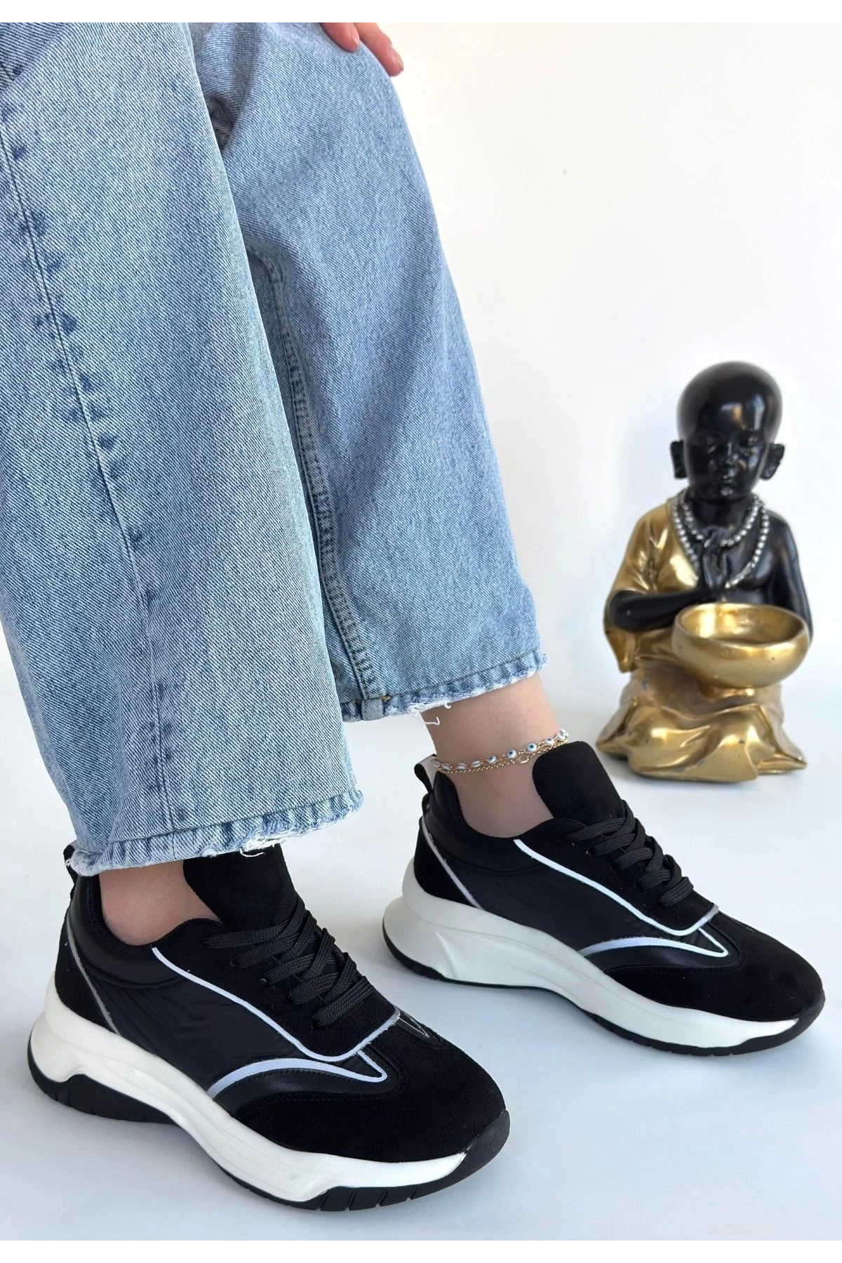 Lemda Siyah Süet Bağcıklı Spor Ayakkabı