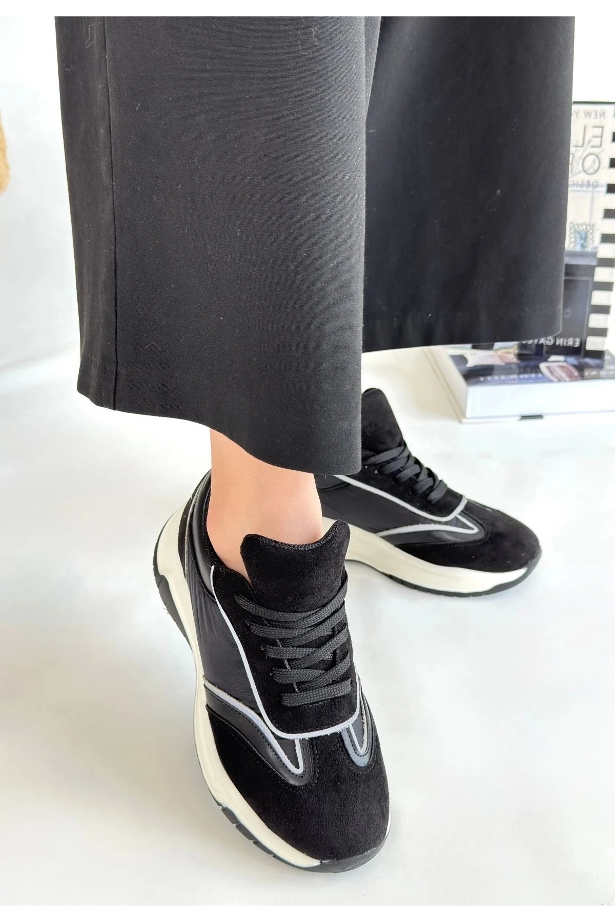 Mark Siyah Cilt Bağcıklı Spor Ayakkabı