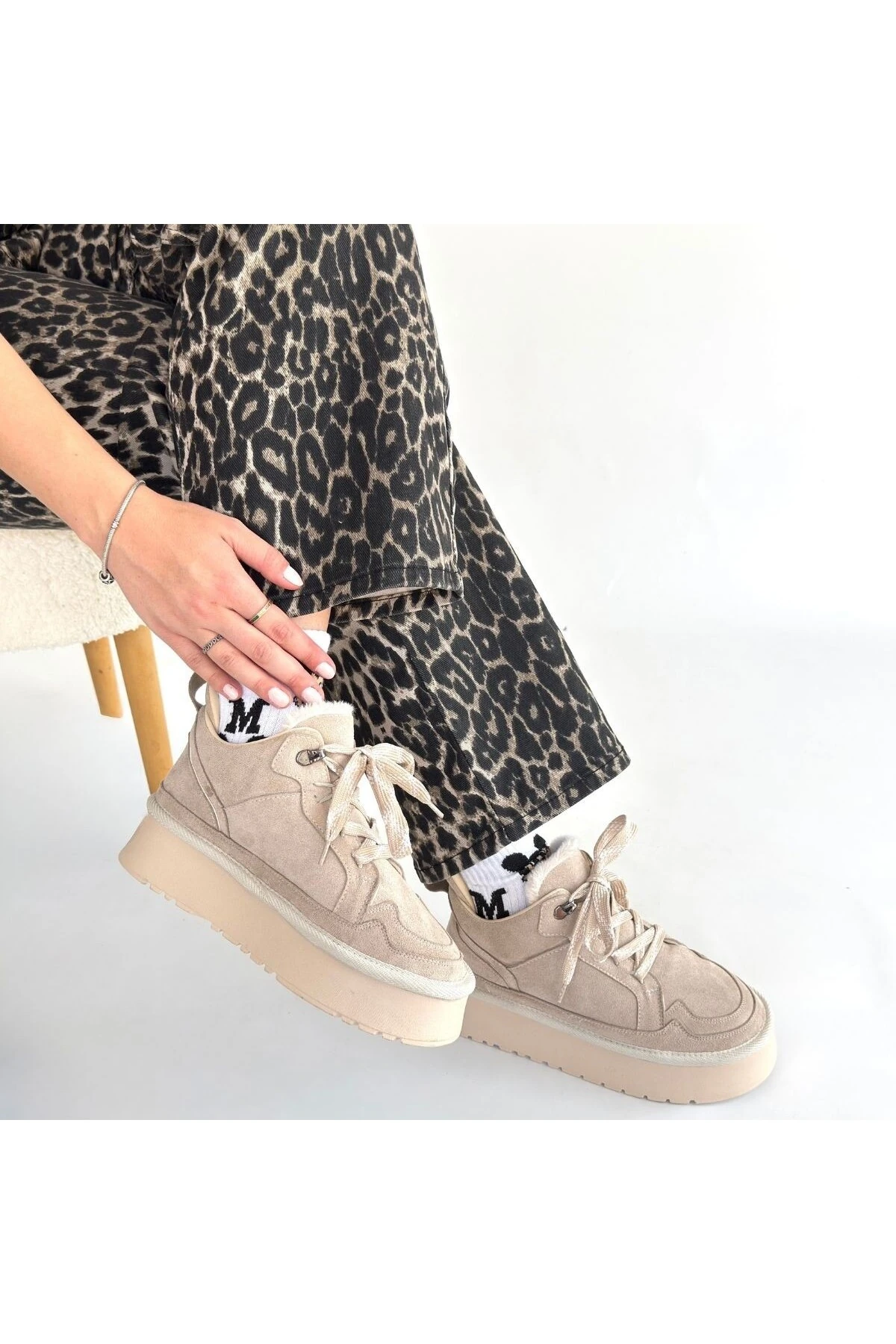 Muden Bej Süet Bağcıklı Bot - Lisinya