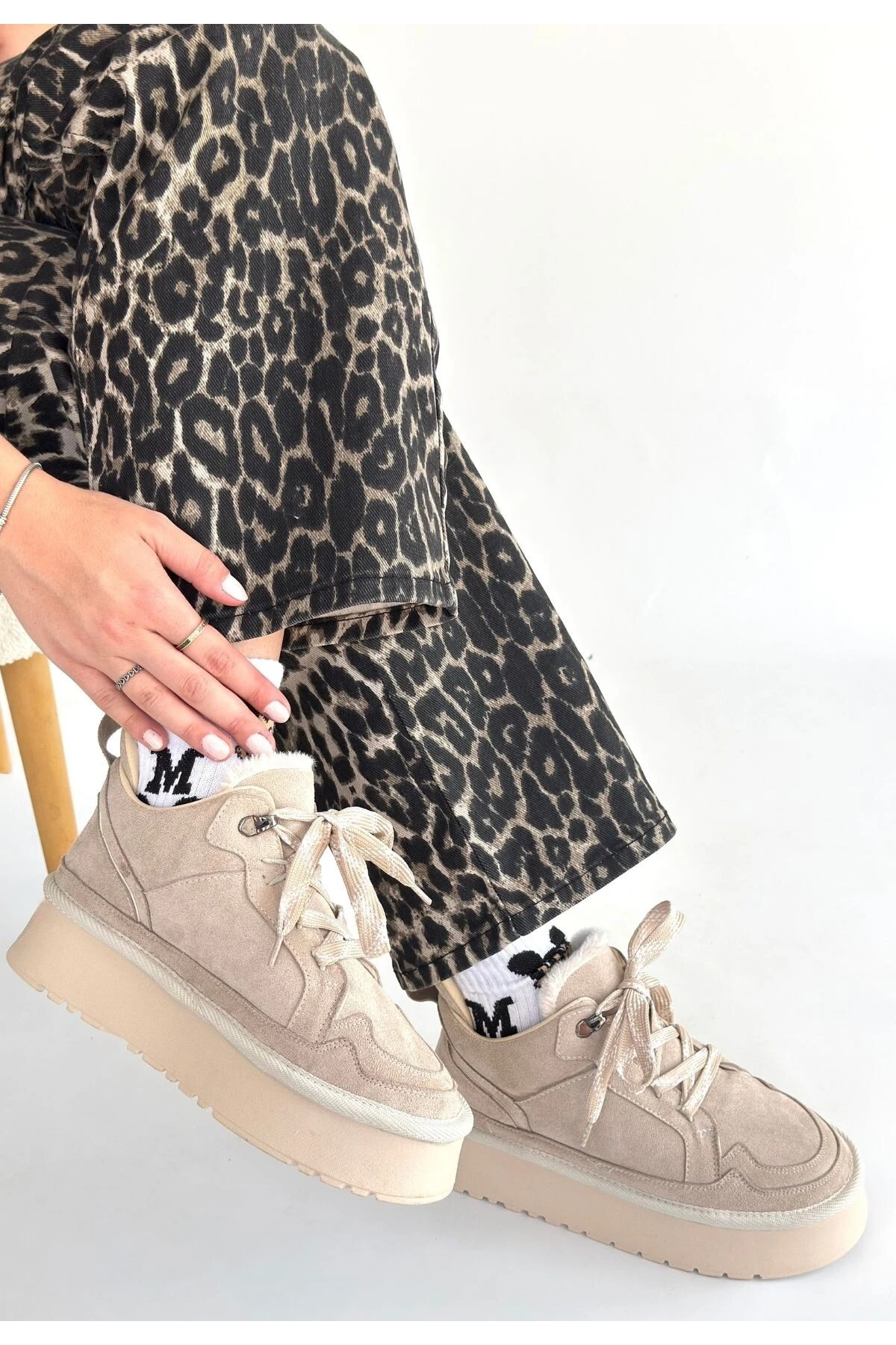 Muden Bej Süet Bağcıklı Bot - Lisinya